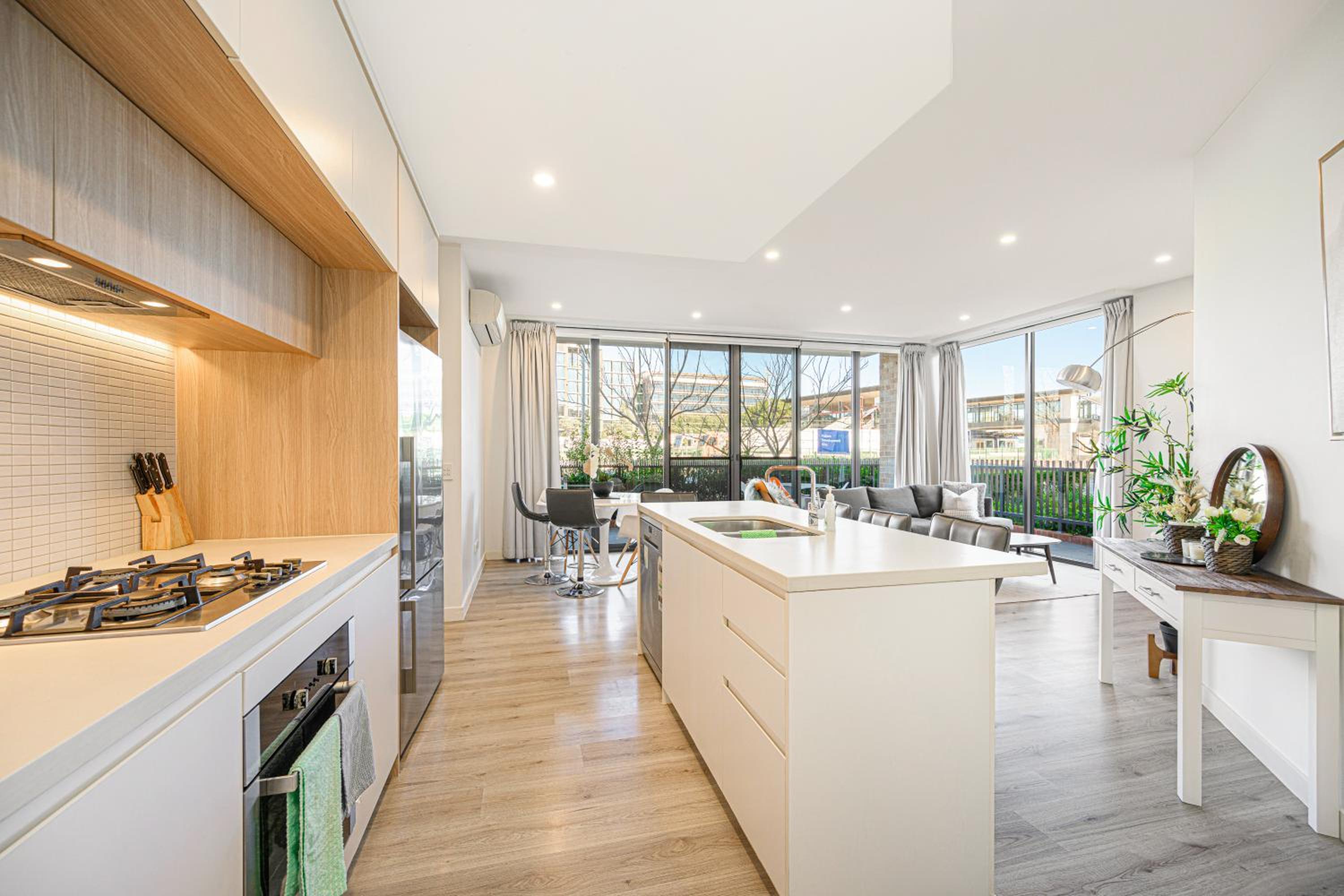 Penrith 3Br apt close toTrain station & Shopping