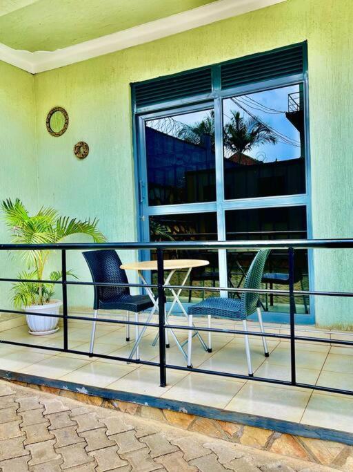 Cyda Cream Apartment-Buziga Munyonyo view 2