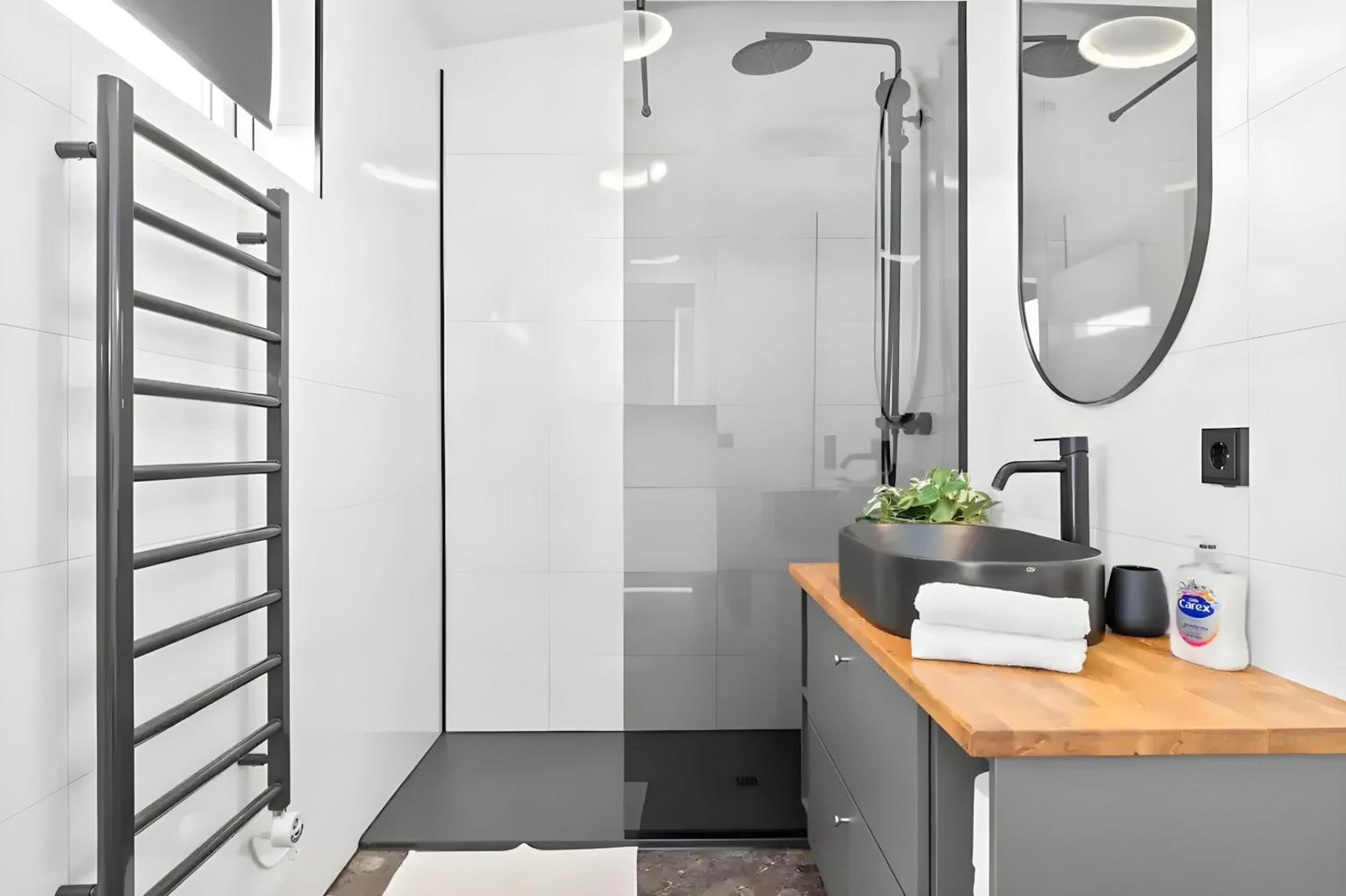 Photo 63