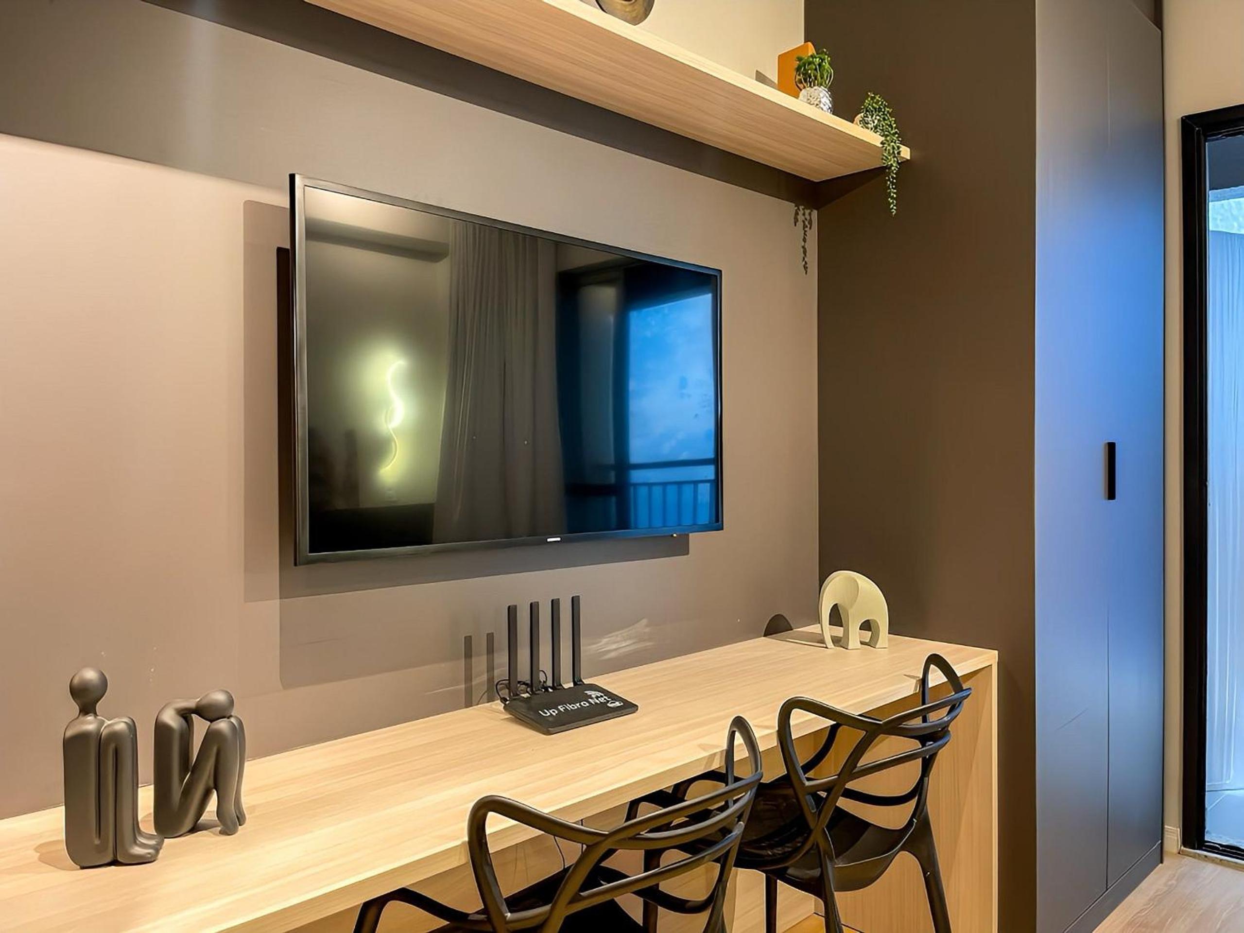 Condominium with pool next to Buenos Aires Park