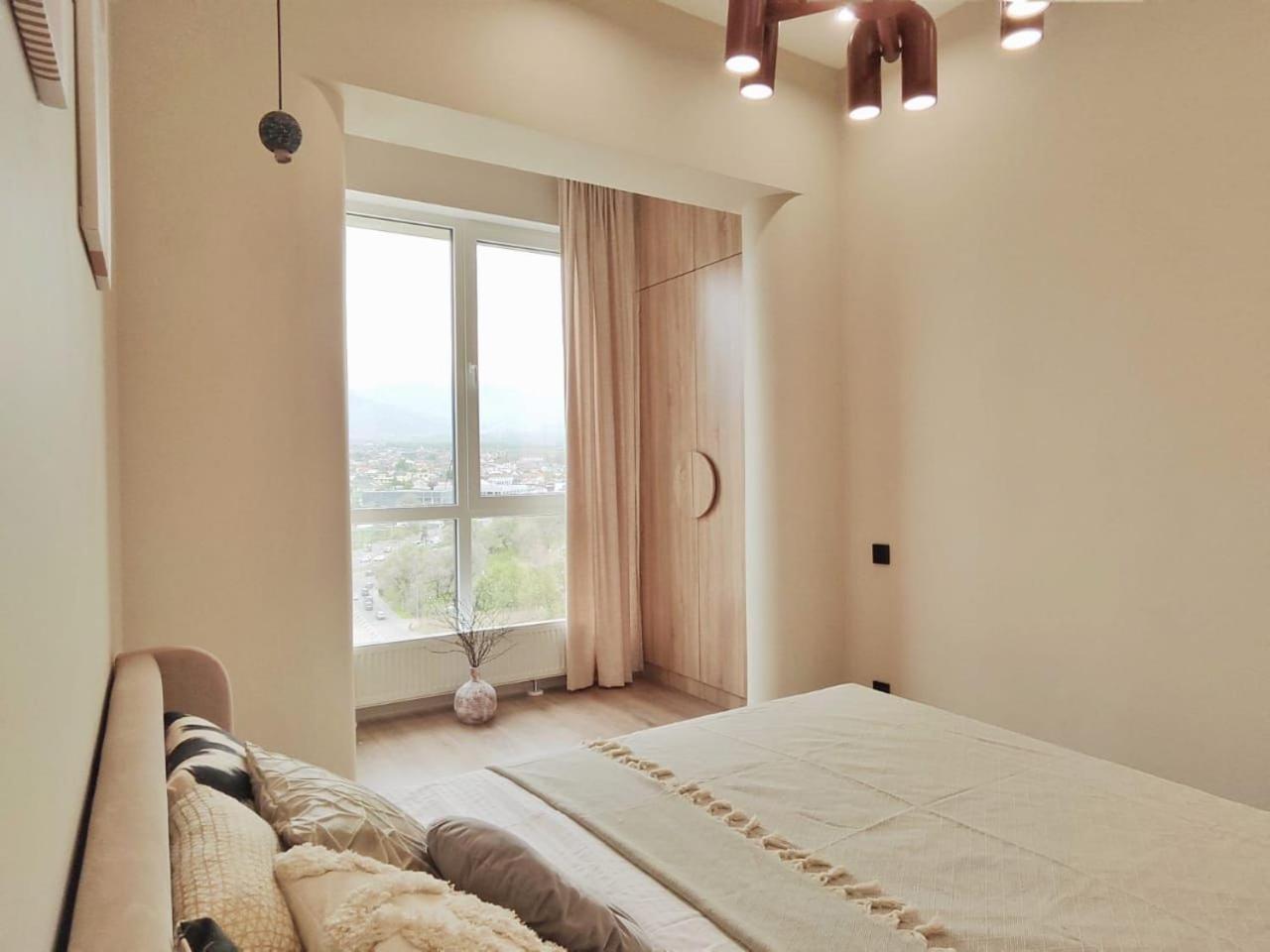 Comfort City Business 87 view 3