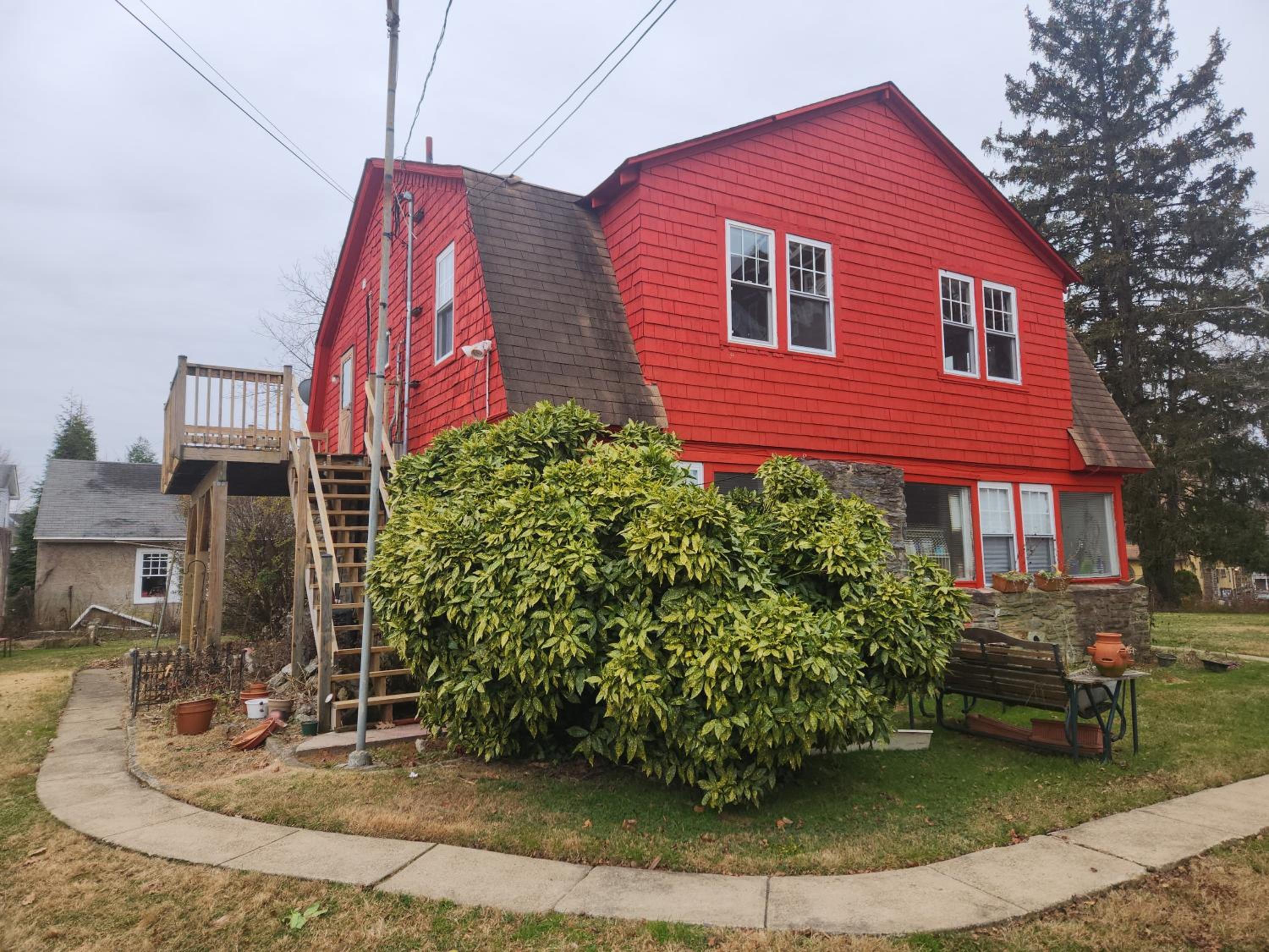 Charming 2BR Cottage House in Elkins Park view 2