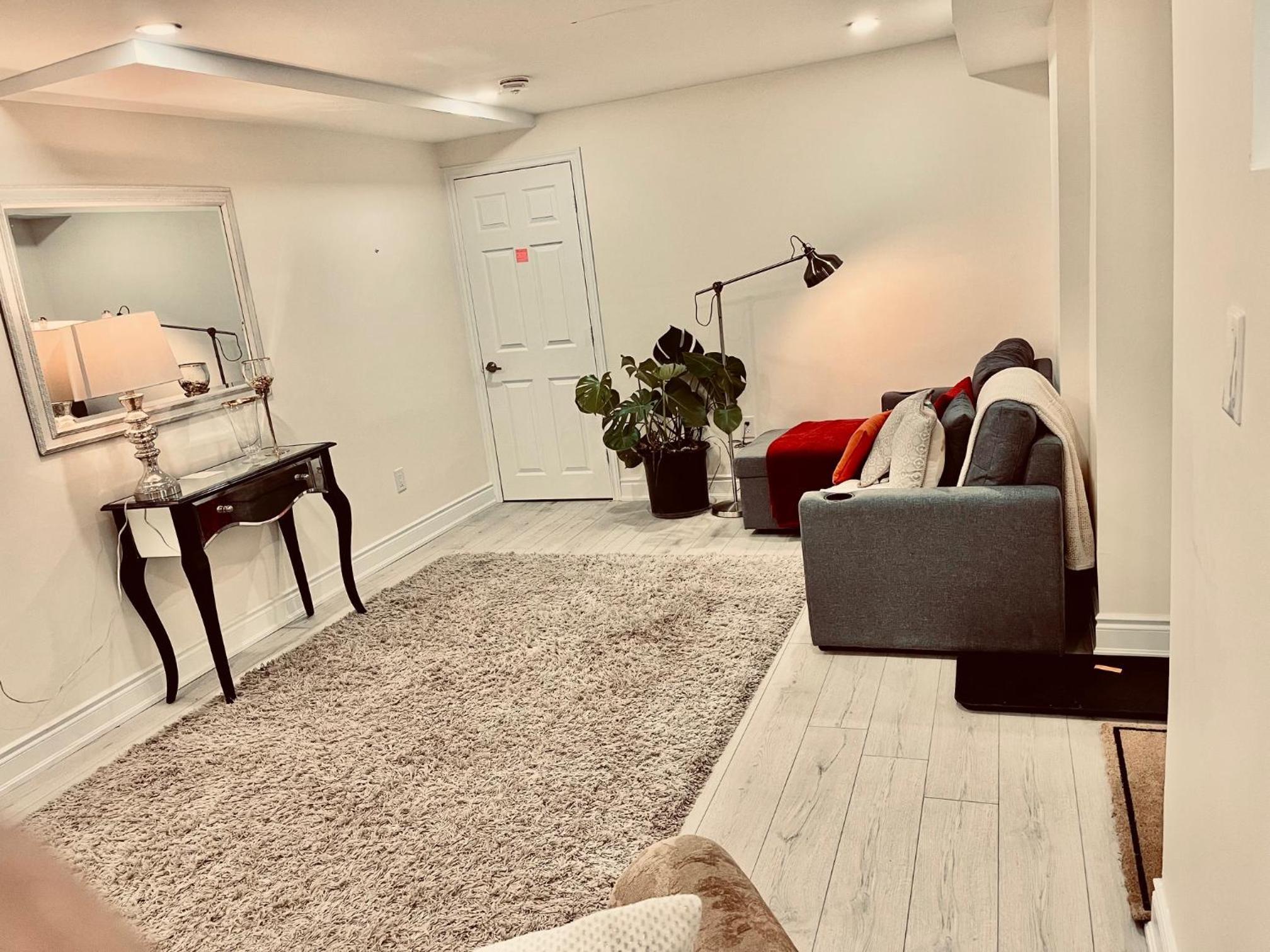 Comfortable Basement Home in Oakville, Ontario , Canada