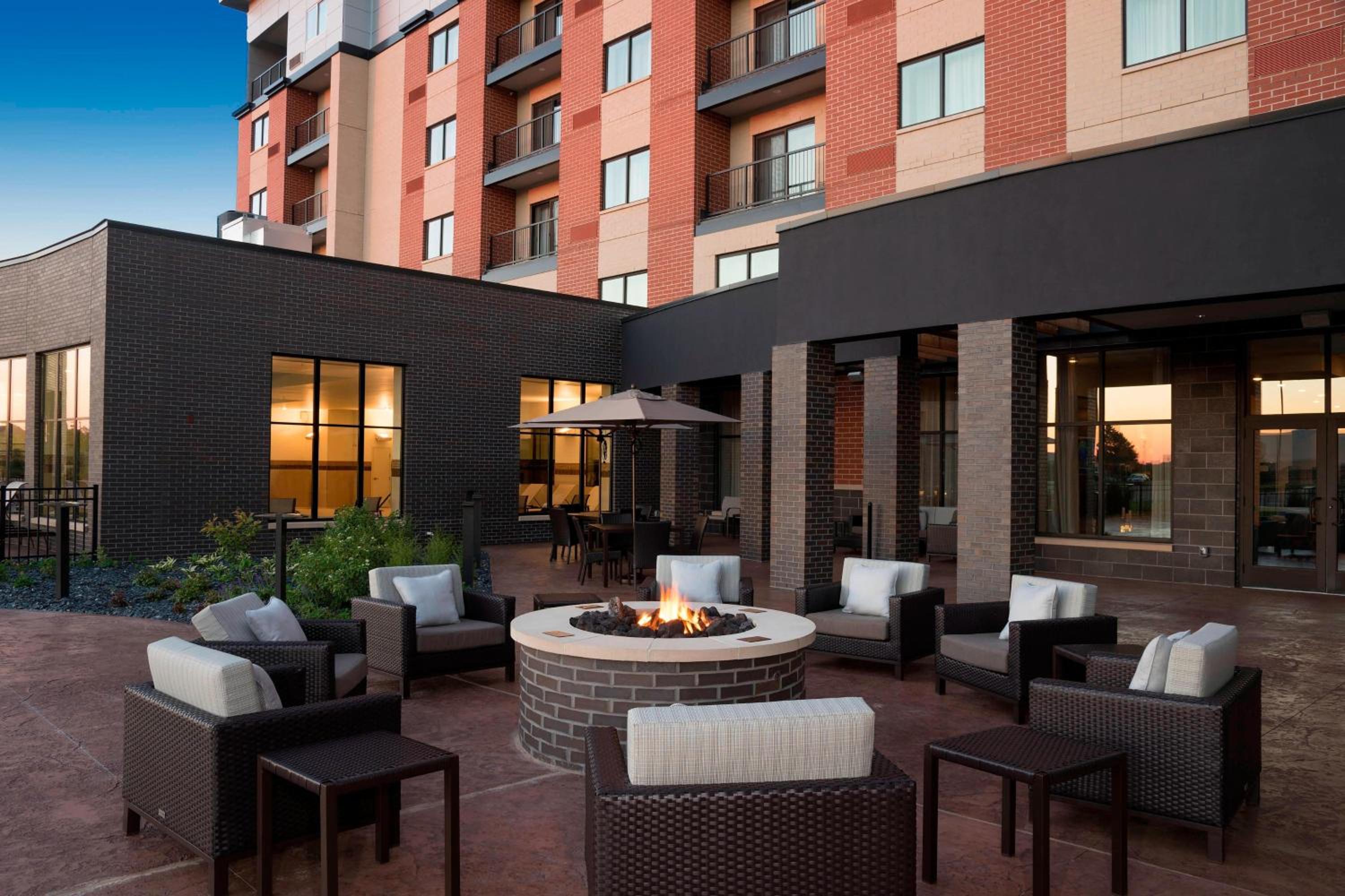 Mount Pleasant Vacations - Courtyard by Marriott Mt. Pleasant at Central Michigan University - Property Image 4