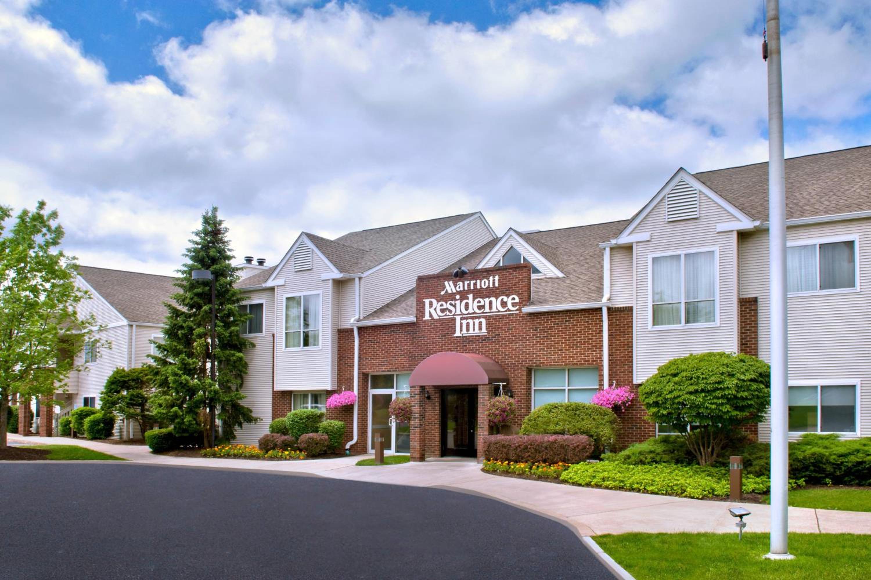 Hotel Residence Inn Syracuse Carrier Circle - Image 1