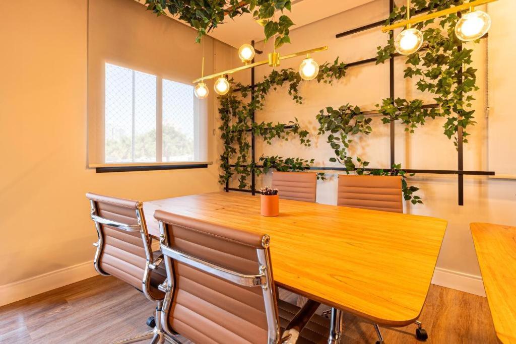 Vila Olímpia Studio Good Local Piscina Coworking Rooftop Cinema Gym CAMA QUEEN e SOFÁ CAMA QUEEN confortáveis e grandes