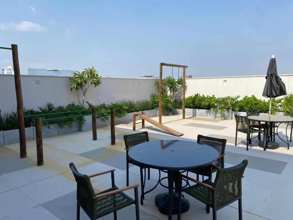 Vila Olímpia Studio Good Local Piscina Coworking Rooftop Cinema Gym CAMA QUEEN e SOFÁ CAMA QUEEN confortáveis e grandes