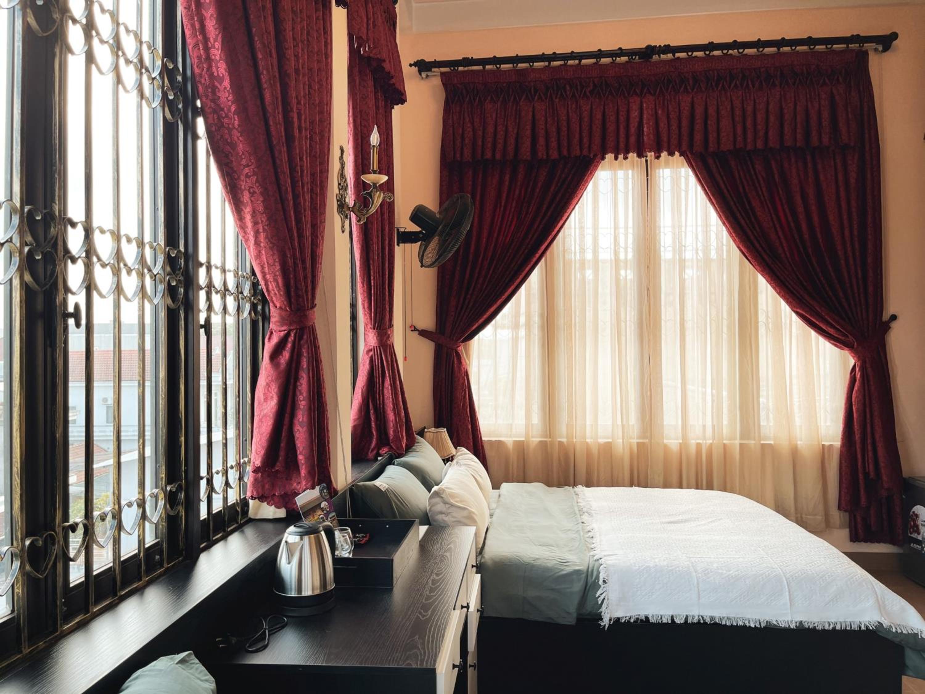 Perfume Homestay Huế