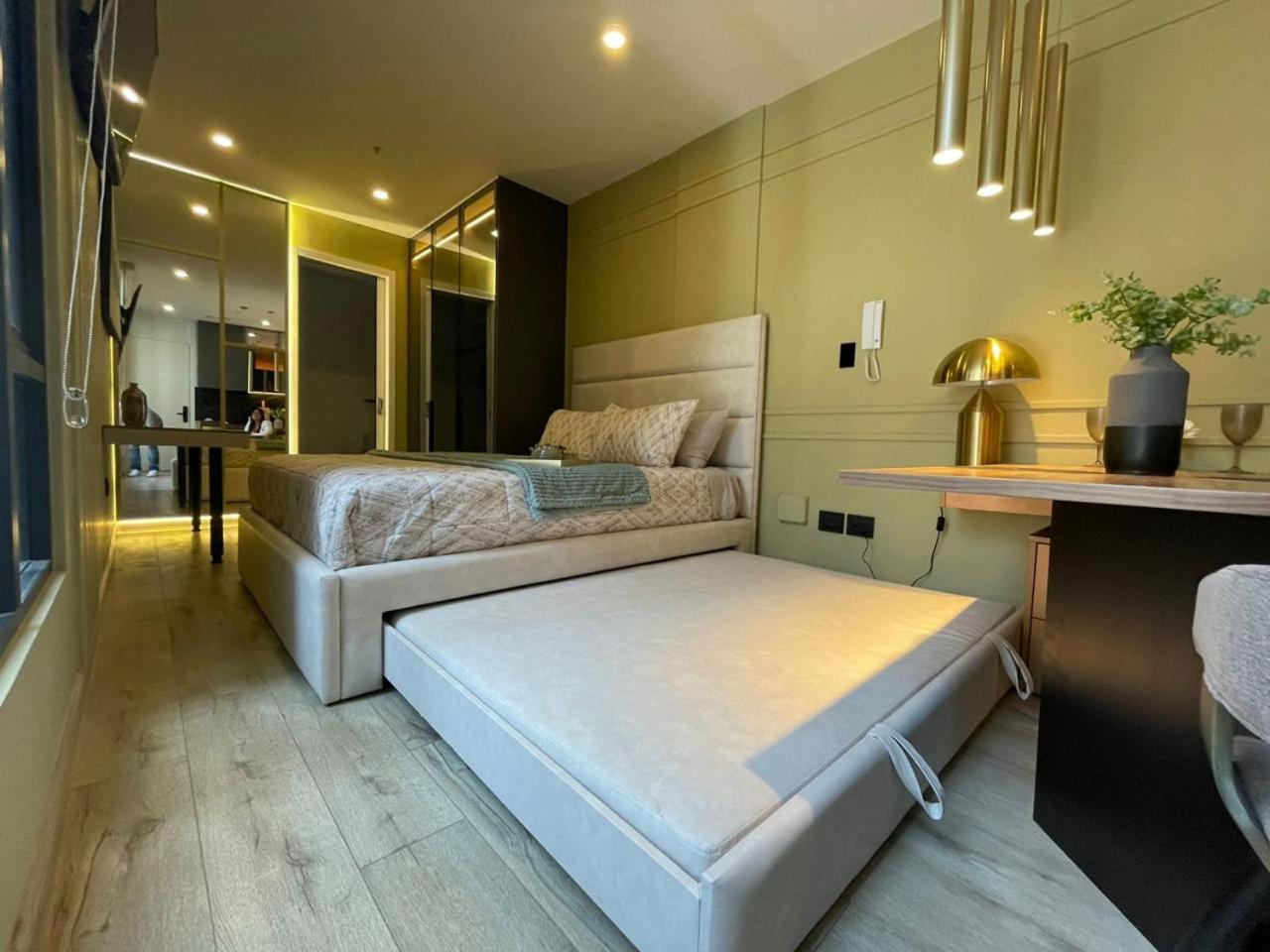 Republica del Salvador Coliving Ecuador XOE