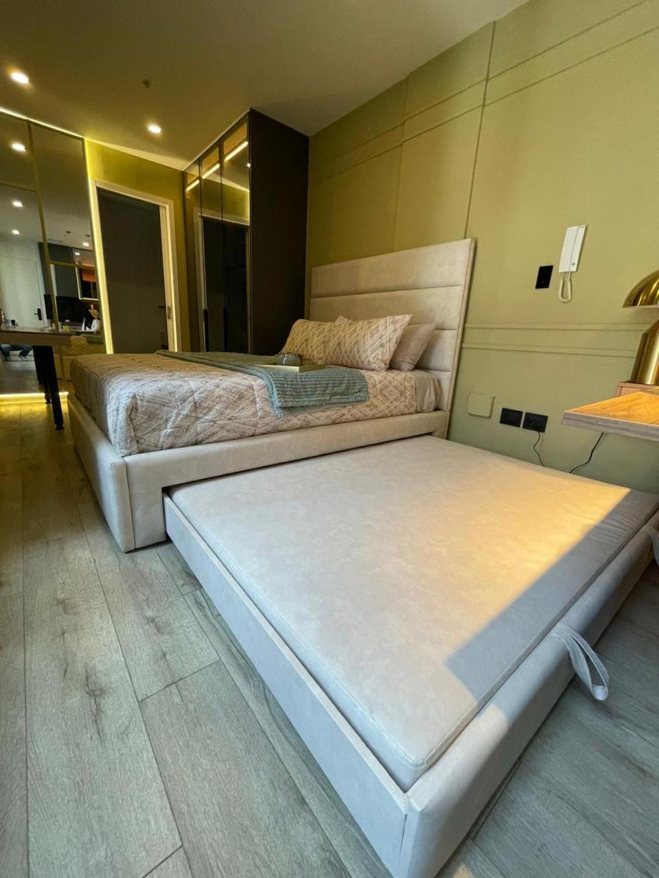 Republica del Salvador Coliving Ecuador XOE