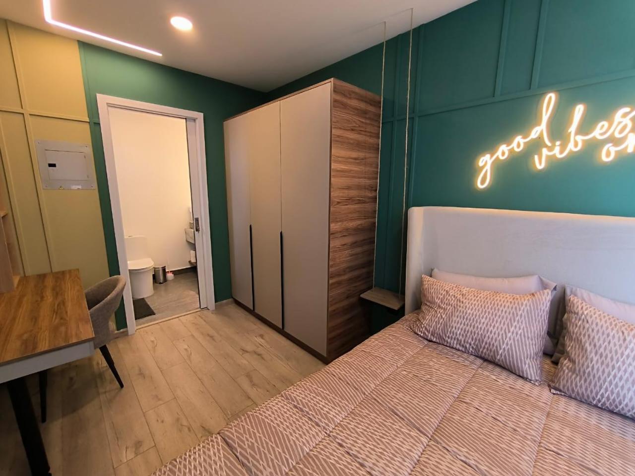 Republica del Salvador Coliving Ecuador XOE