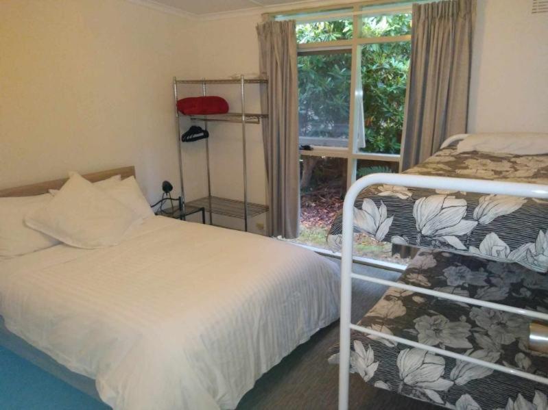 Russell Falls Holiday Cottages view 5