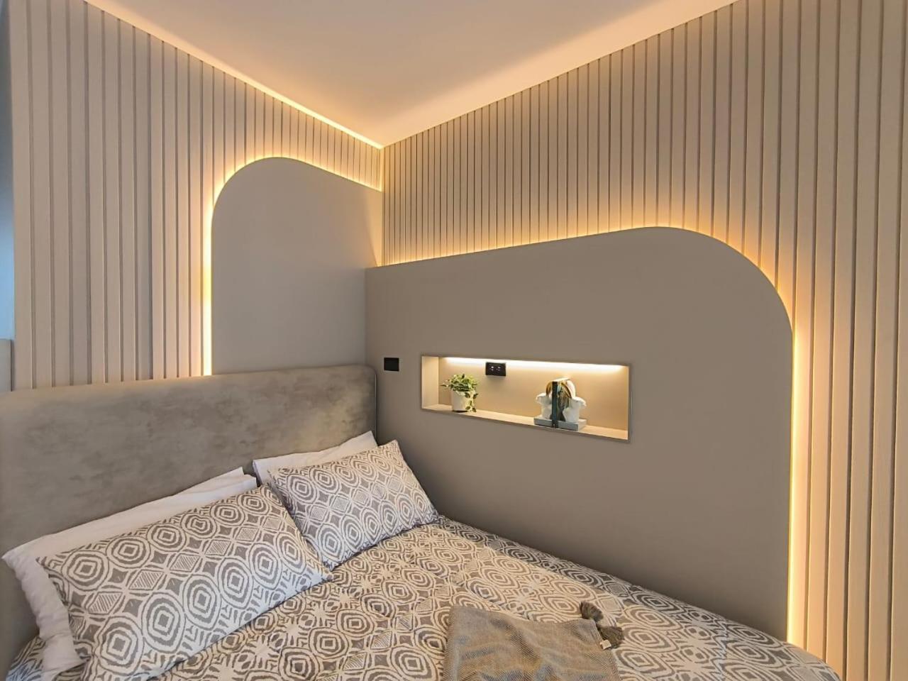 Republica del Salvador Coliving Ecuador XOE