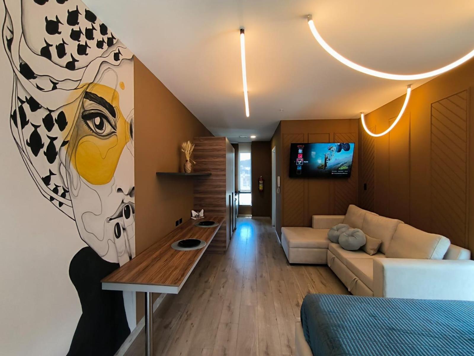 Republica del Salvador Coliving Ecuador XOE