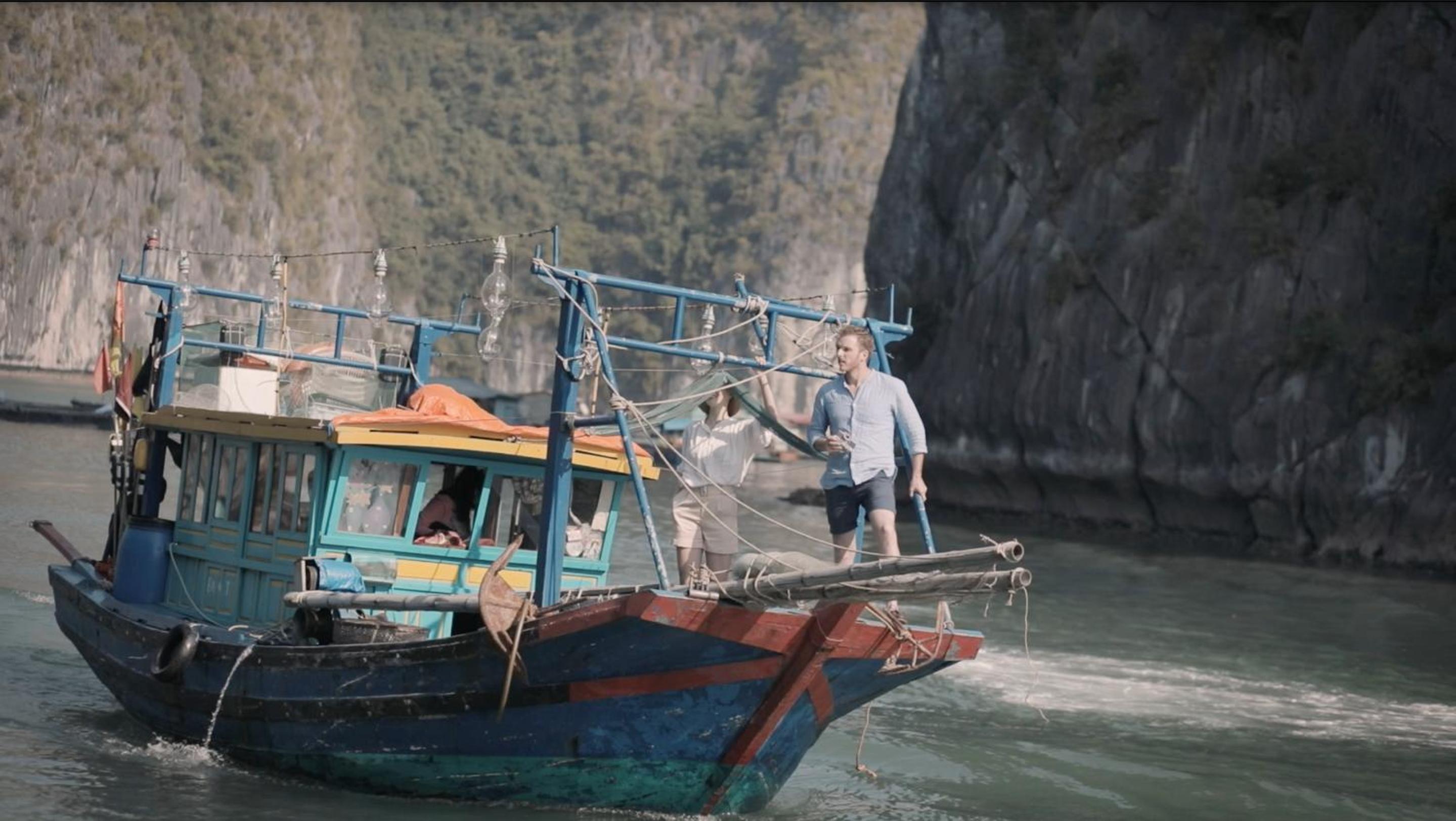 Cat Ba Cruise