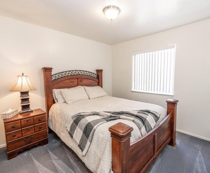 Page Vacations - Large Family Home with Game Room - Property Image 2