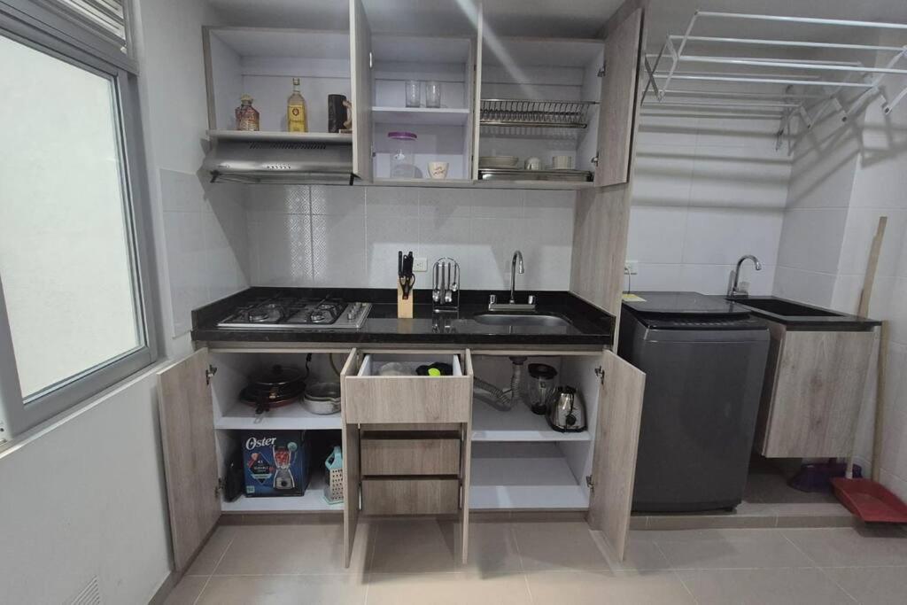 Lujoso apartamento en zona central cerca al centro comercial y al parque deportivo