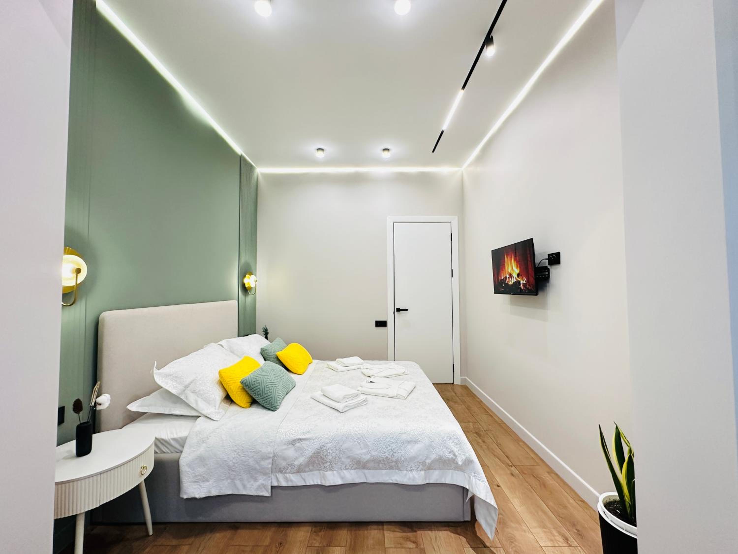 Vilura Home Luxury apartment 3 bedroom view 5
