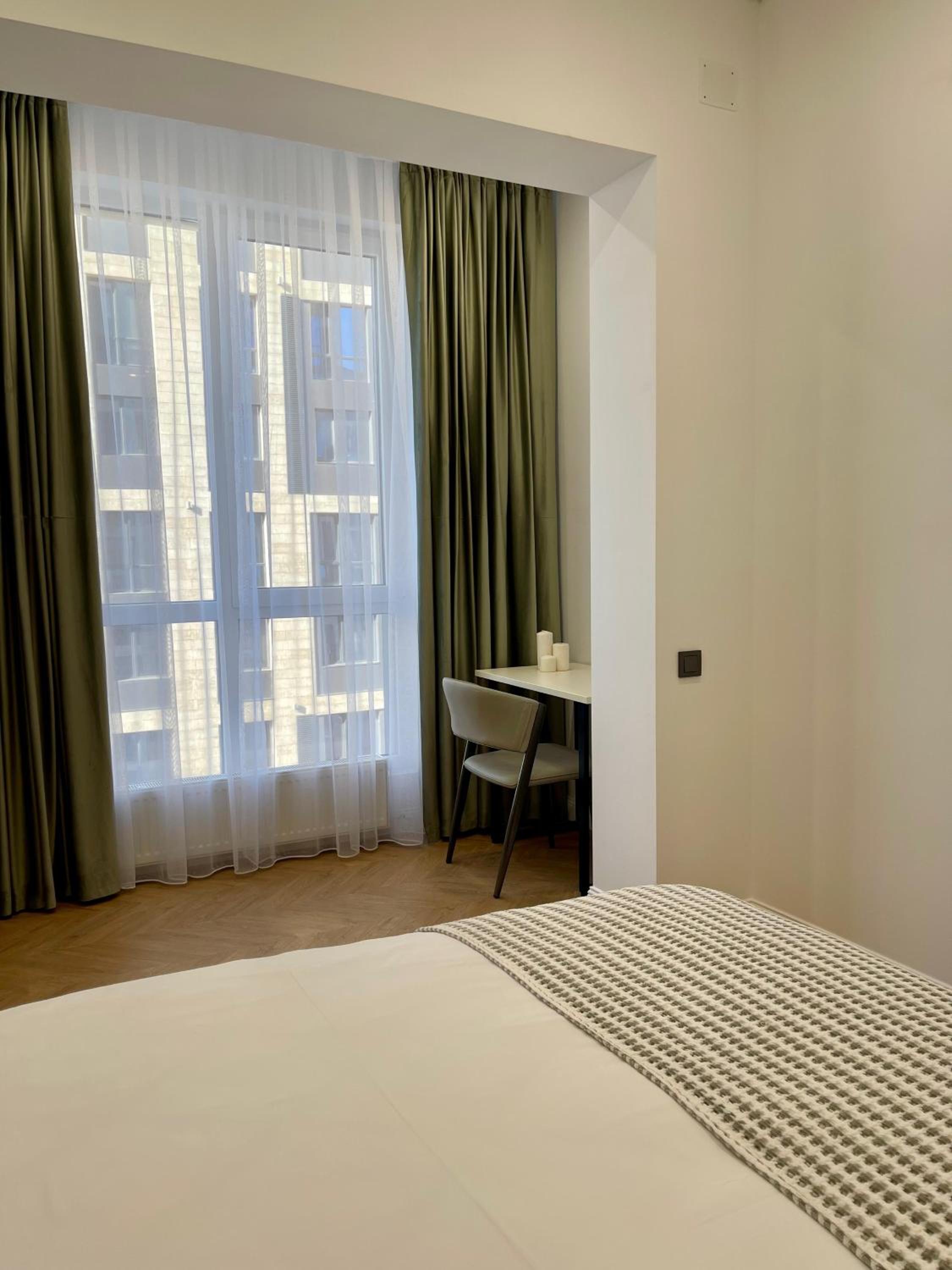 New Comfortable Apartment next to Mega Center shopping mall