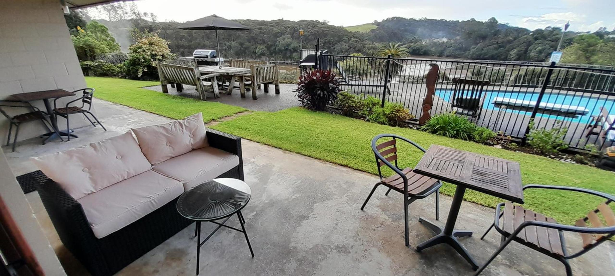 Waterfalls Estate - Motel & Campground