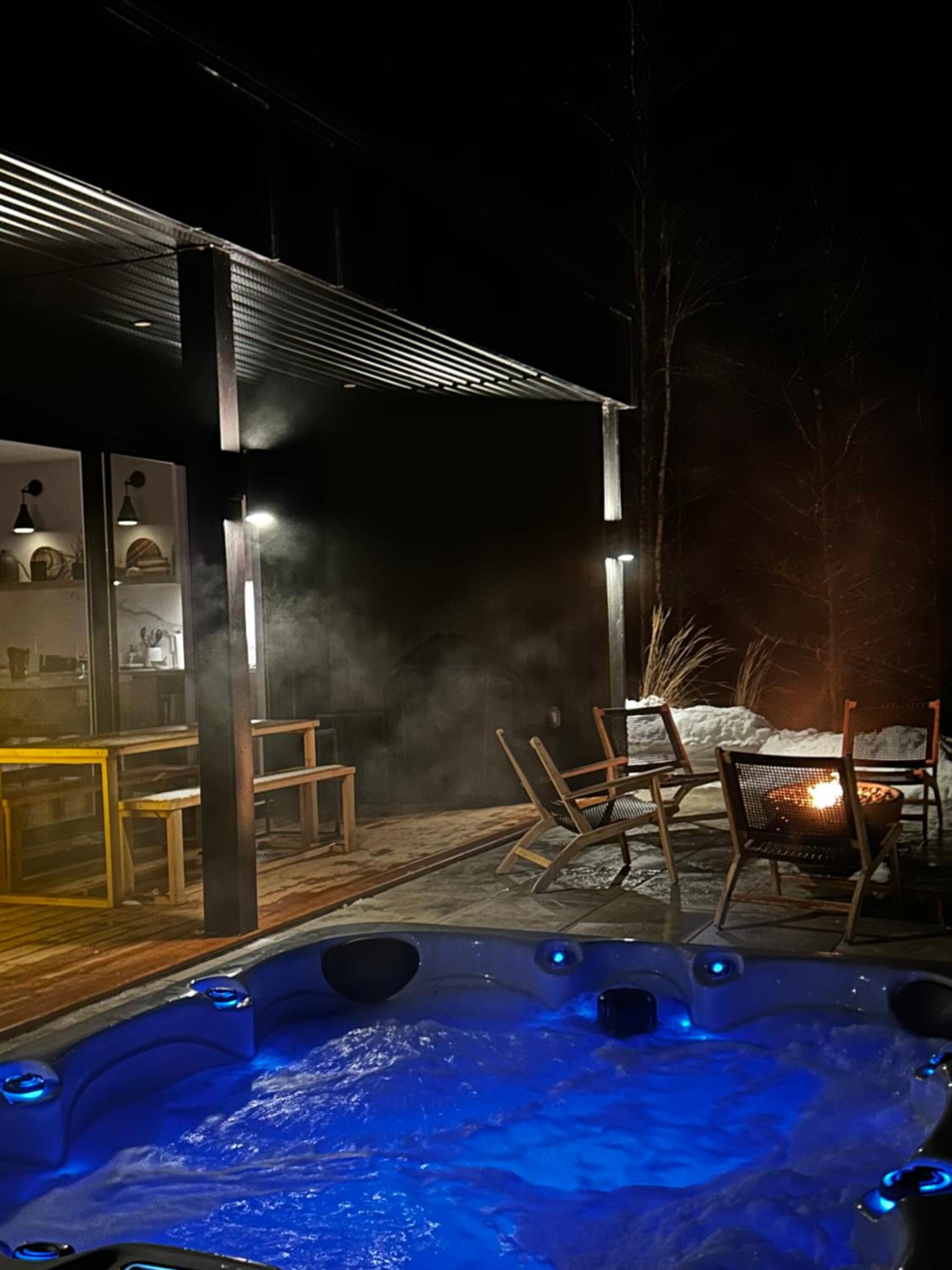 Luxury Mountain Retreat with Spa Near Mont Tremblant