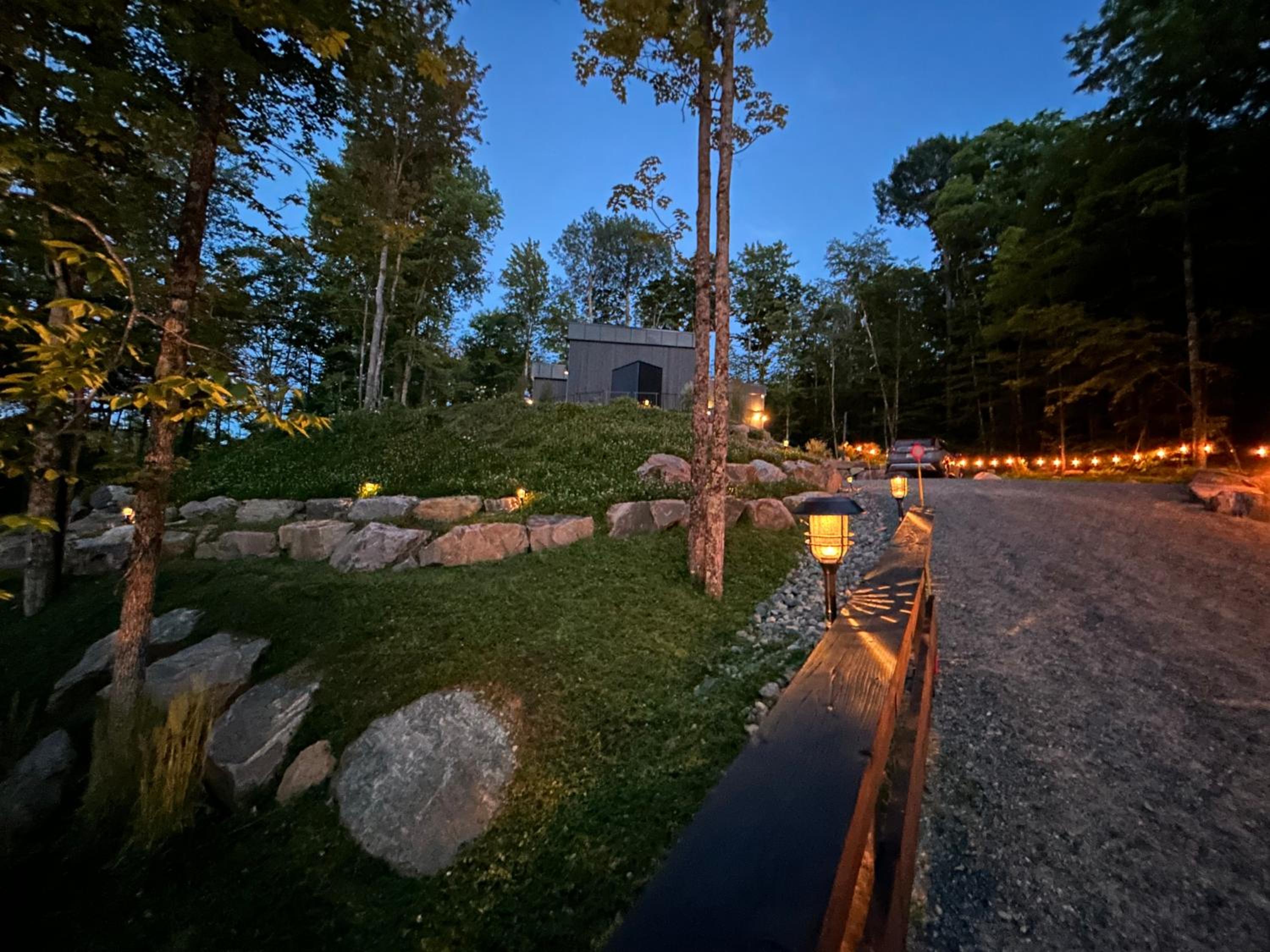 Luxury Mountain Retreat with Spa Near Mont Tremblant