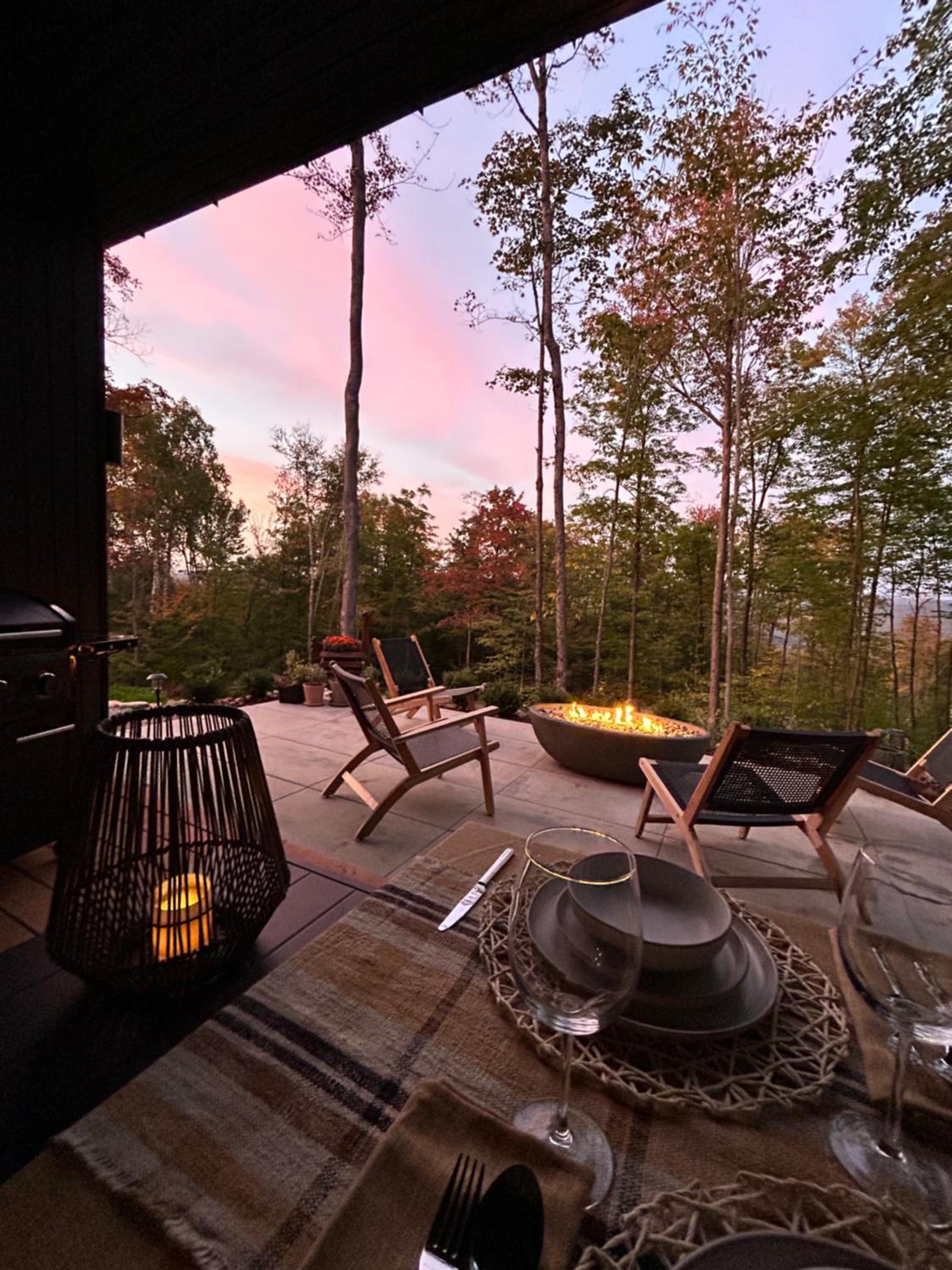Luxury Mountain Retreat with Spa Near Mont Tremblant
