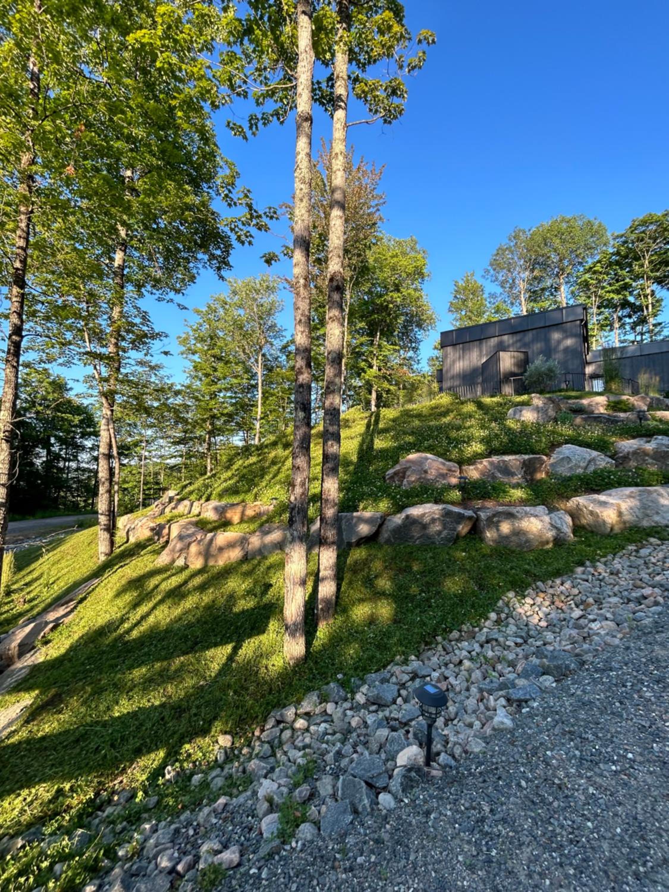 Luxury Mountain Retreat with Spa Near Mont Tremblant