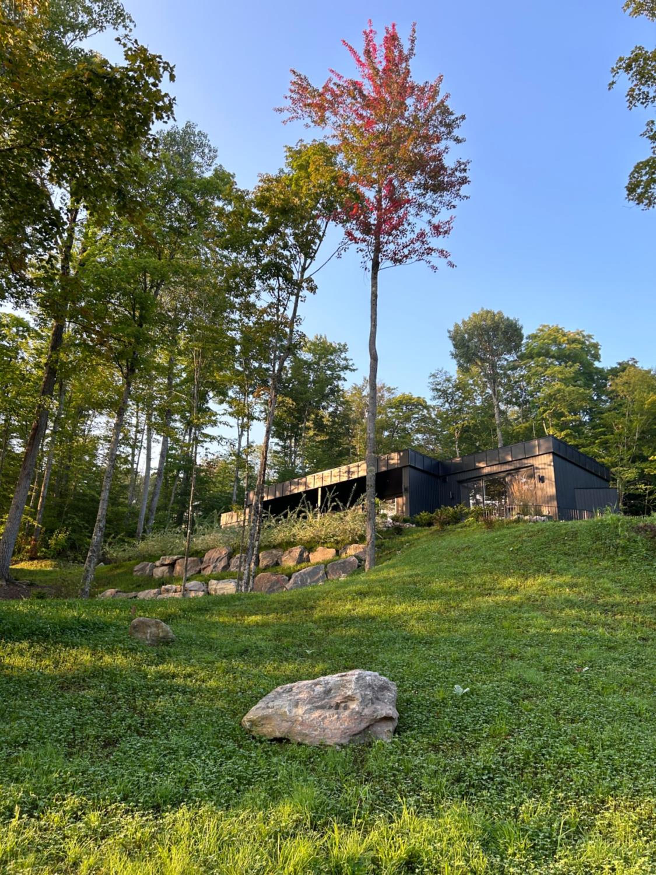 Luxury Mountain Retreat with Spa Near Mont Tremblant
