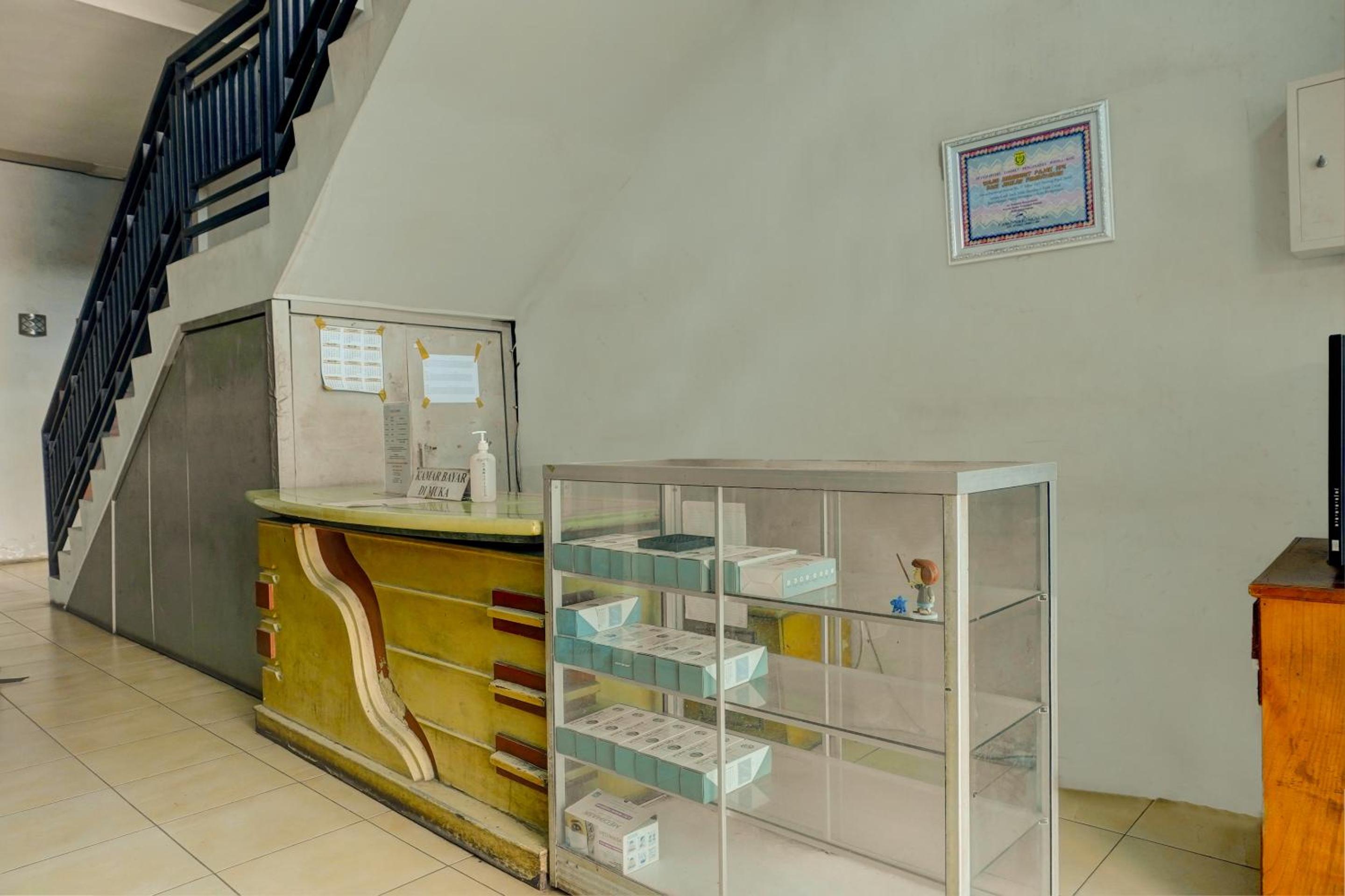 Hotel O Wisma Padi Syariah PanyipatanNearWisata Gunung Birah view 5