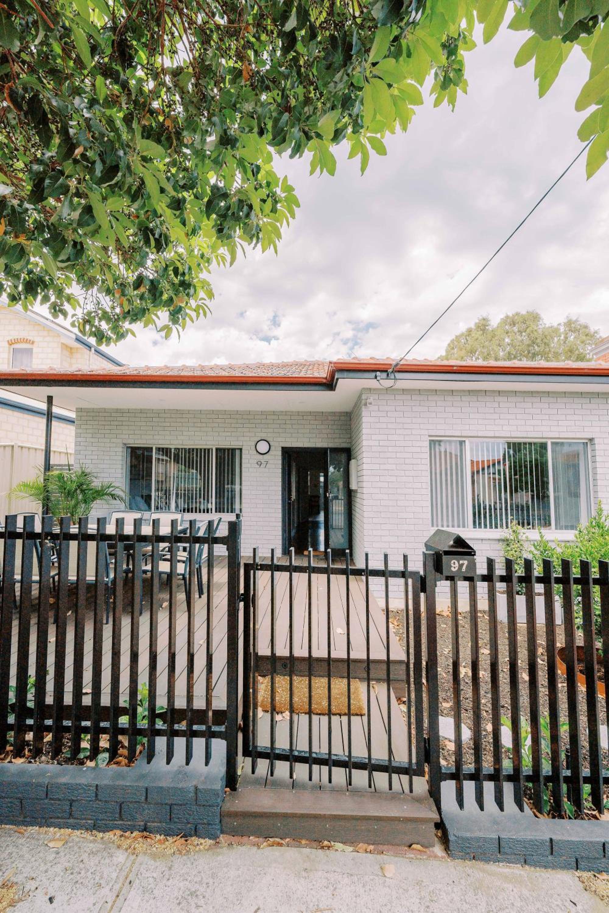 Sunny modern home in central Mount Lawley