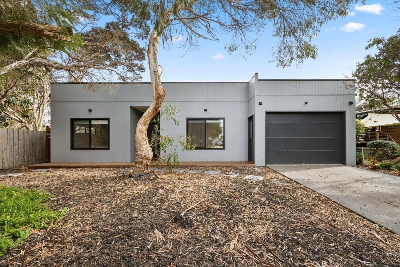 Modern delight with Spa at Cape Woolamai
