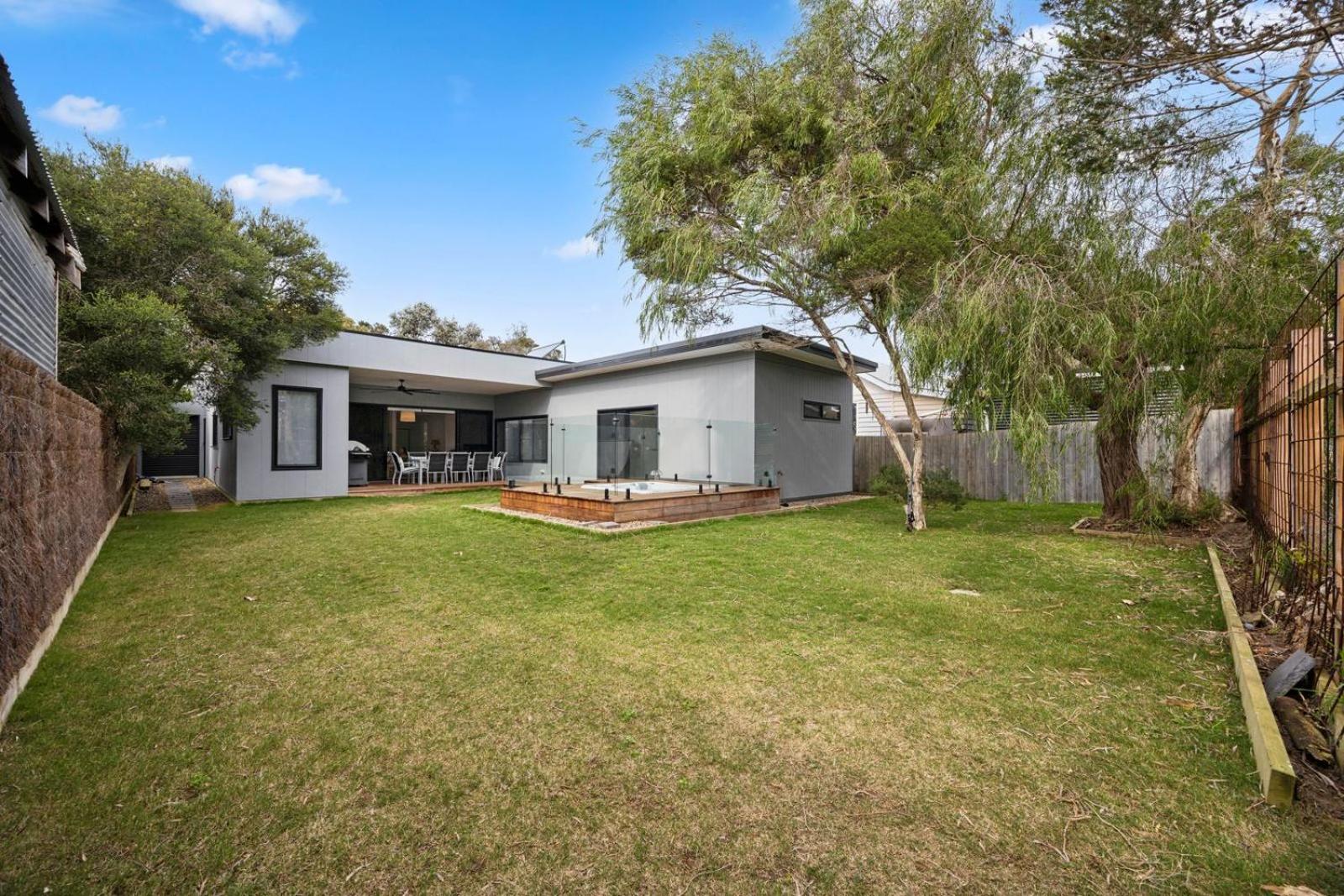 Modern delight with Spa at Cape Woolamai
