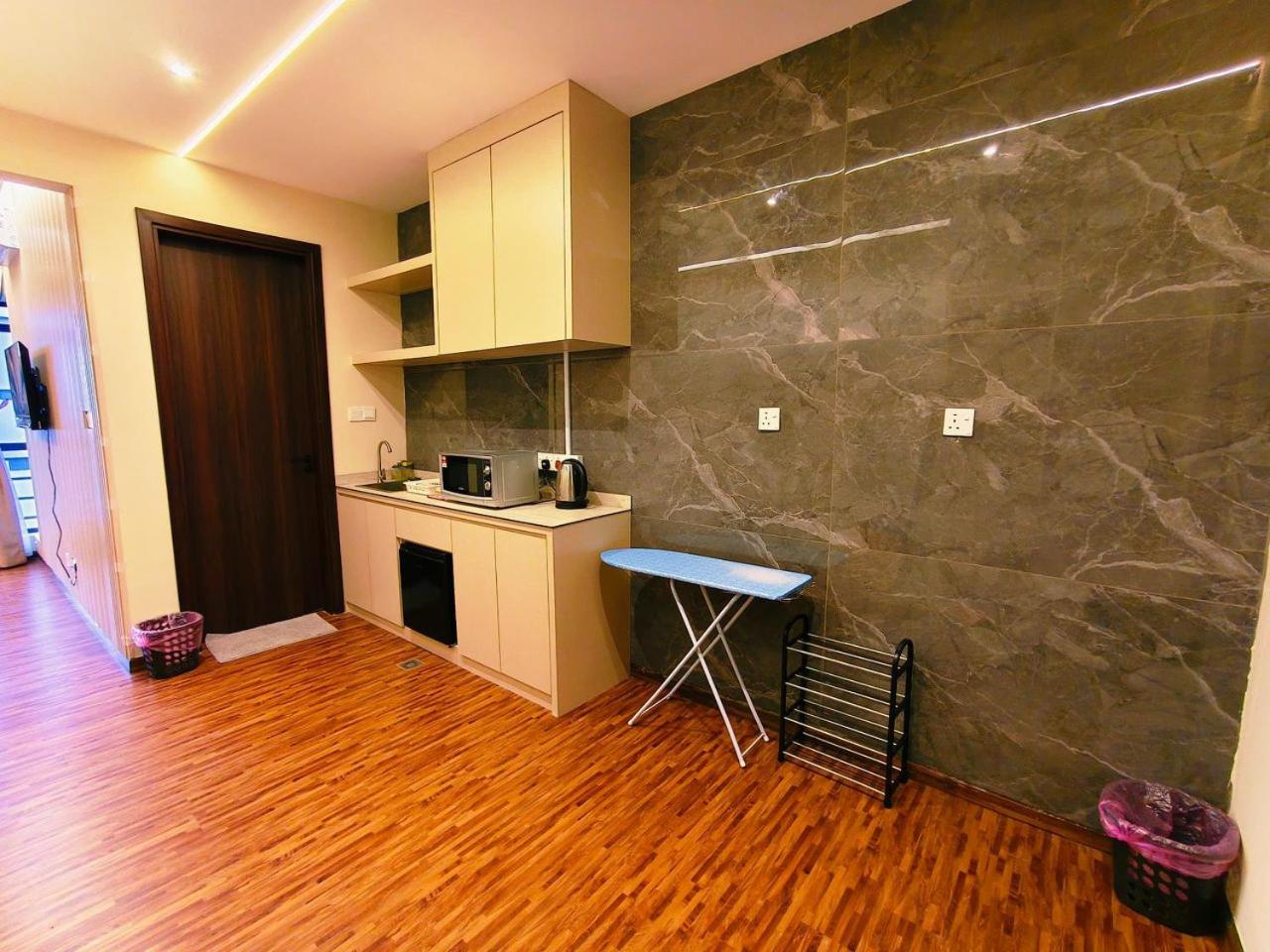K Avenue Modern KING STUDIO 2-3PAX NEAR KKIA photo 2