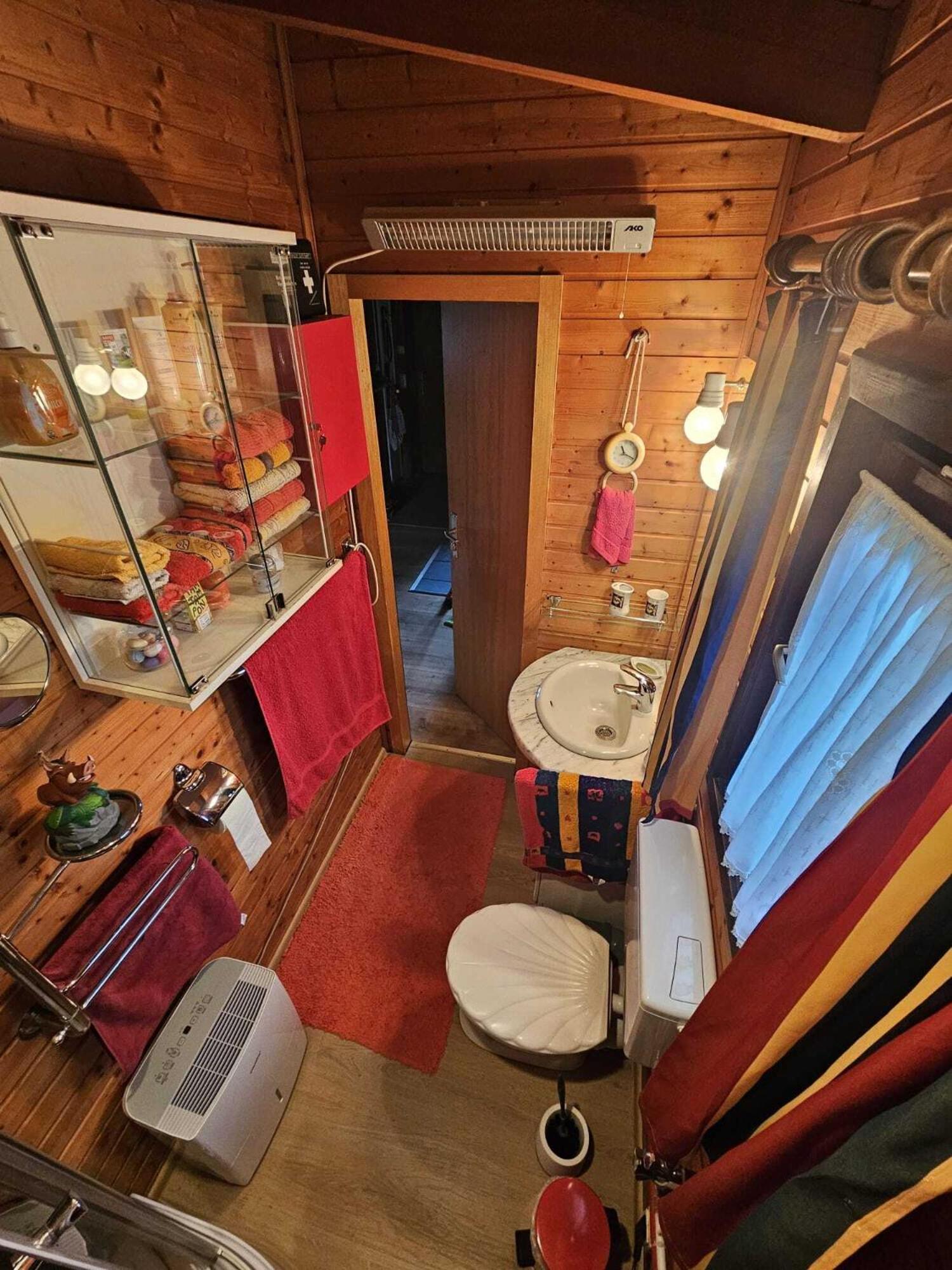 Ferienhaus Waldgefluester