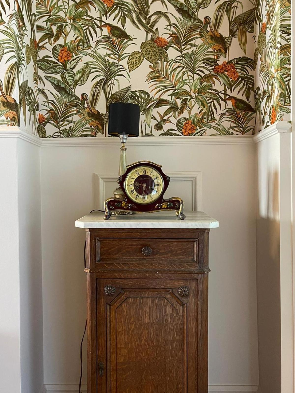 La Petite Foret Art Deco Apartment in Brussels