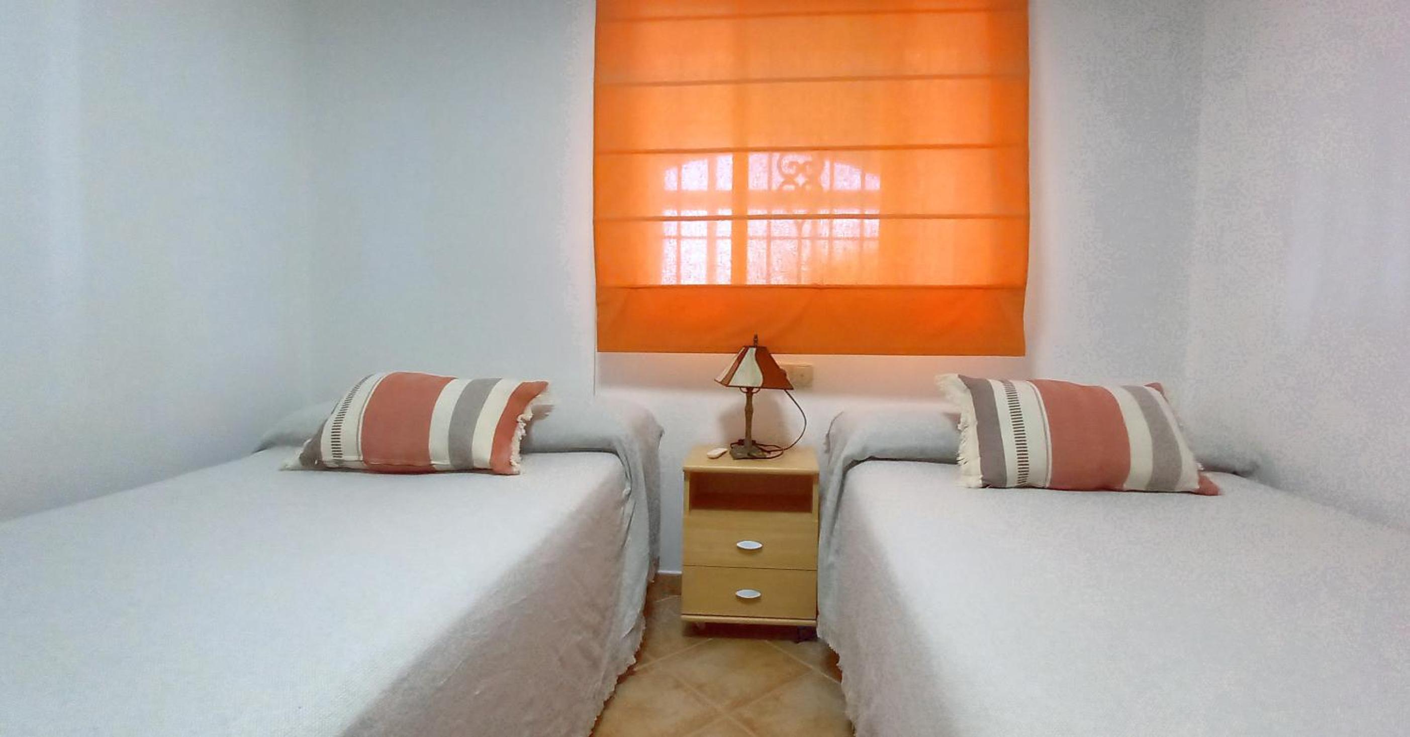 Chalet con piscina privada casa Pepa