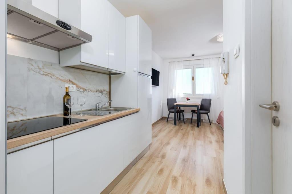 Skyline Apartment
