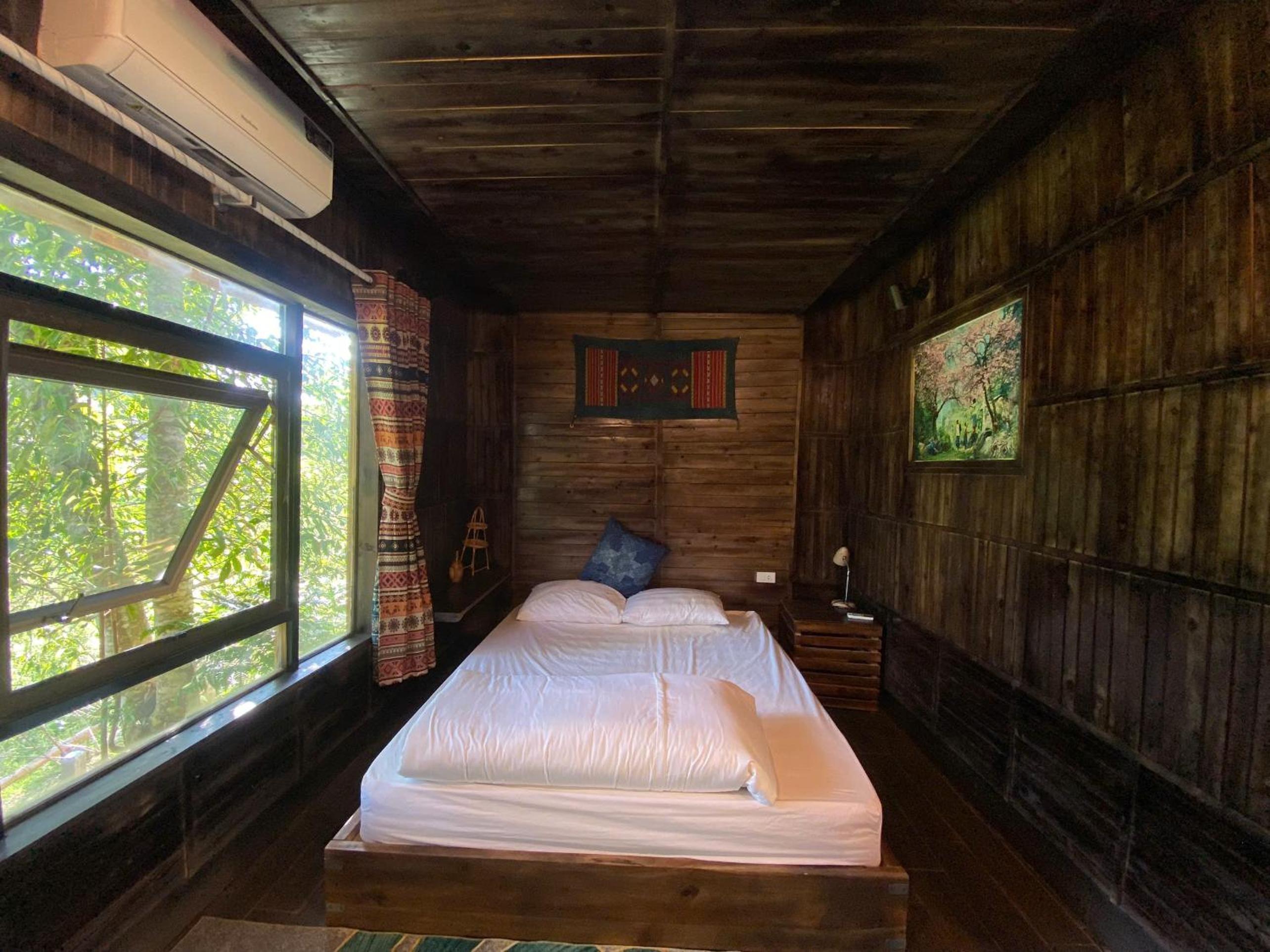 Ha Giang Xanh Retreat - Private Motorbike, SUV, Jeep Tour & Motorbike Rental view 5