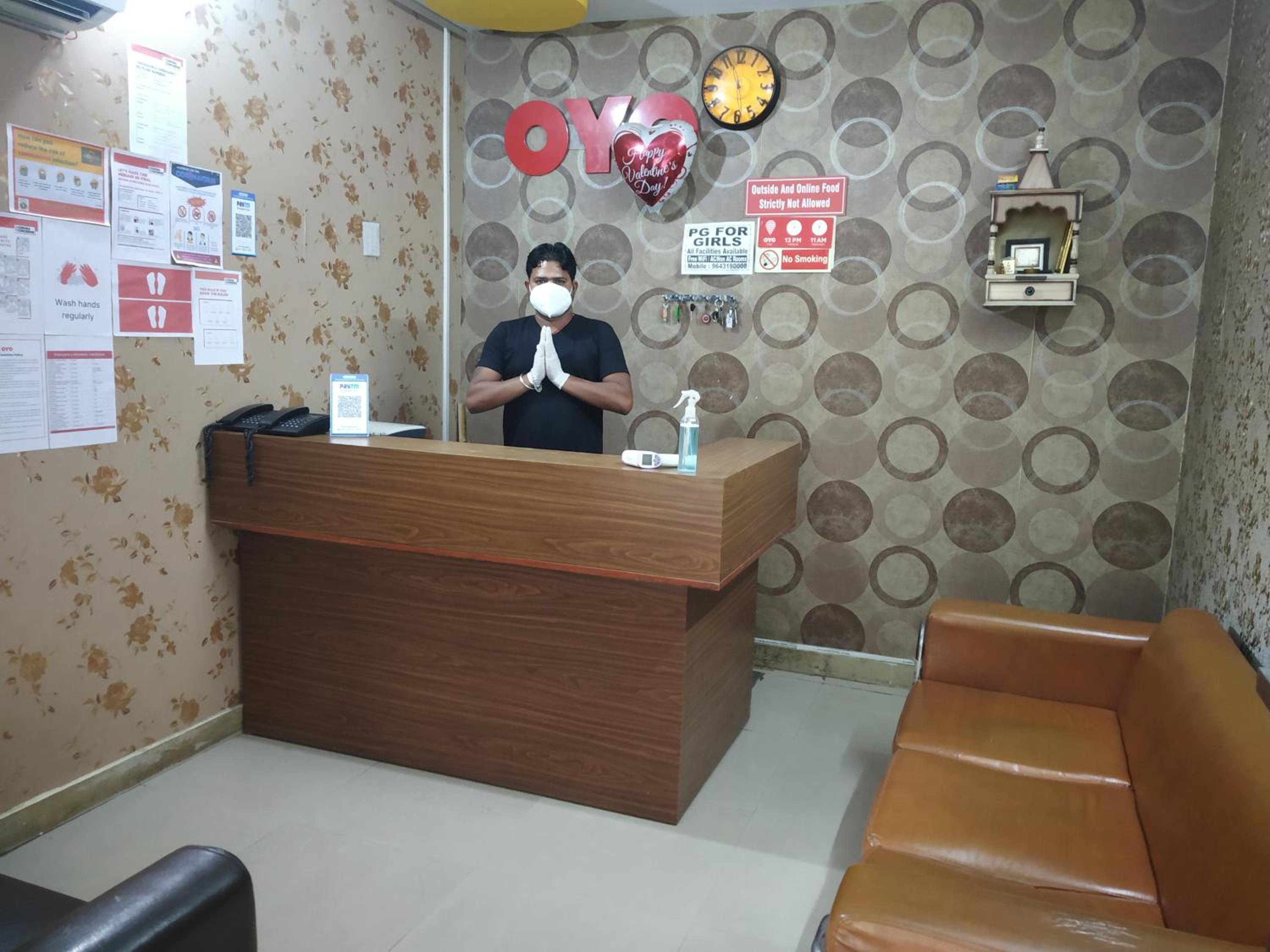 Lobby & Reception