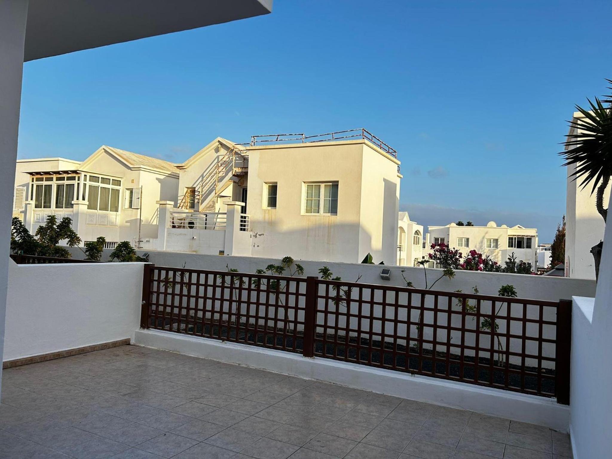 House - Sleeps 4 & Swimming Pool