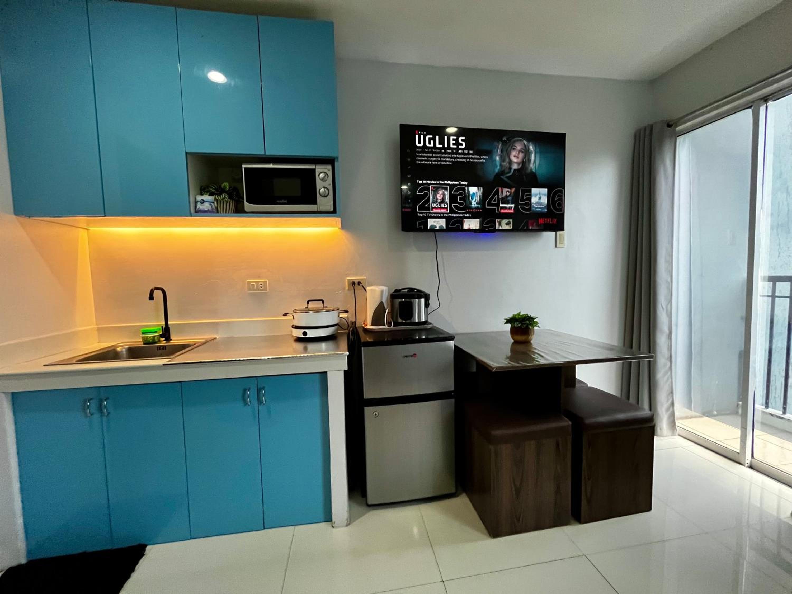 Cityscape Residences 315 view 5