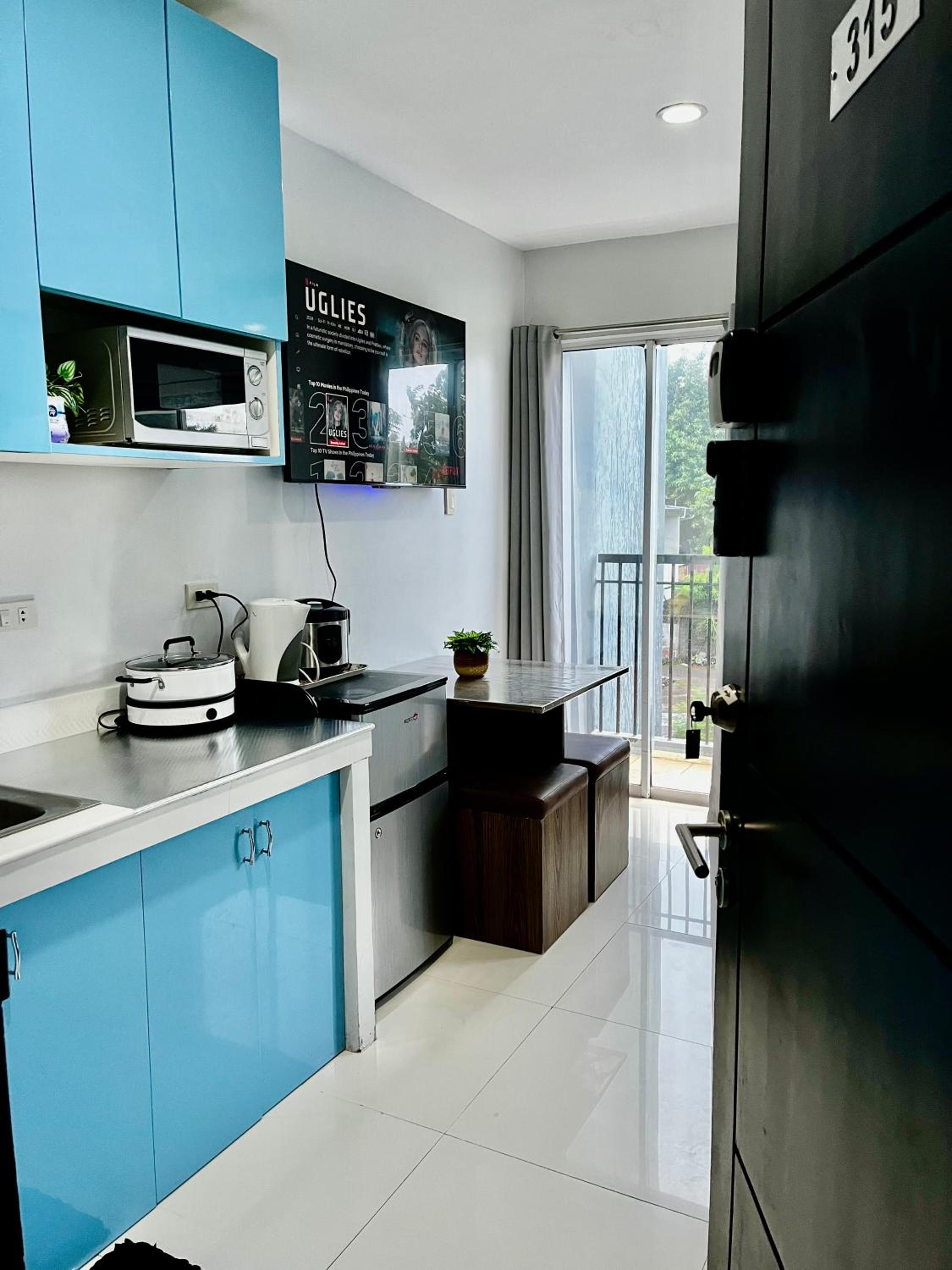 Cityscape Residences 315 view 4
