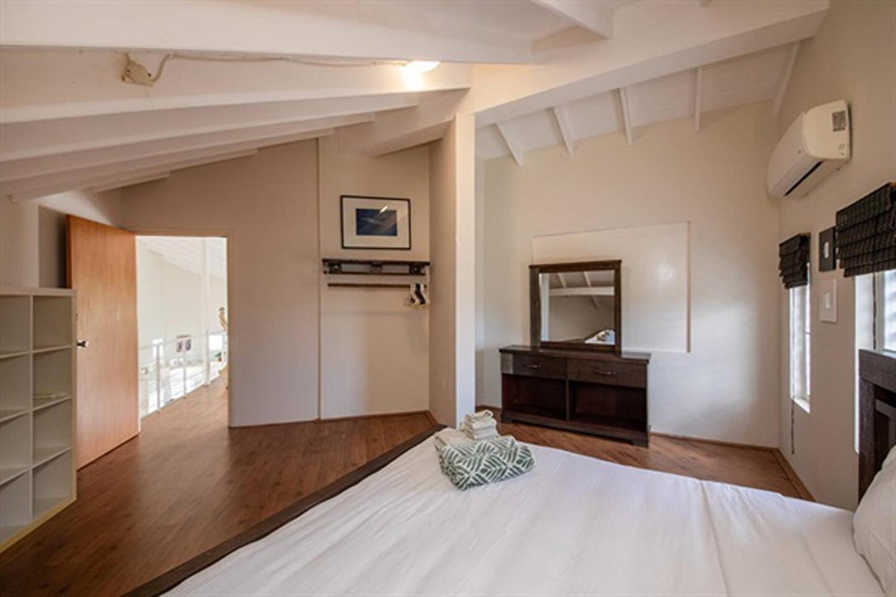 Stunning villa with Private Pool & Spacious Porch
