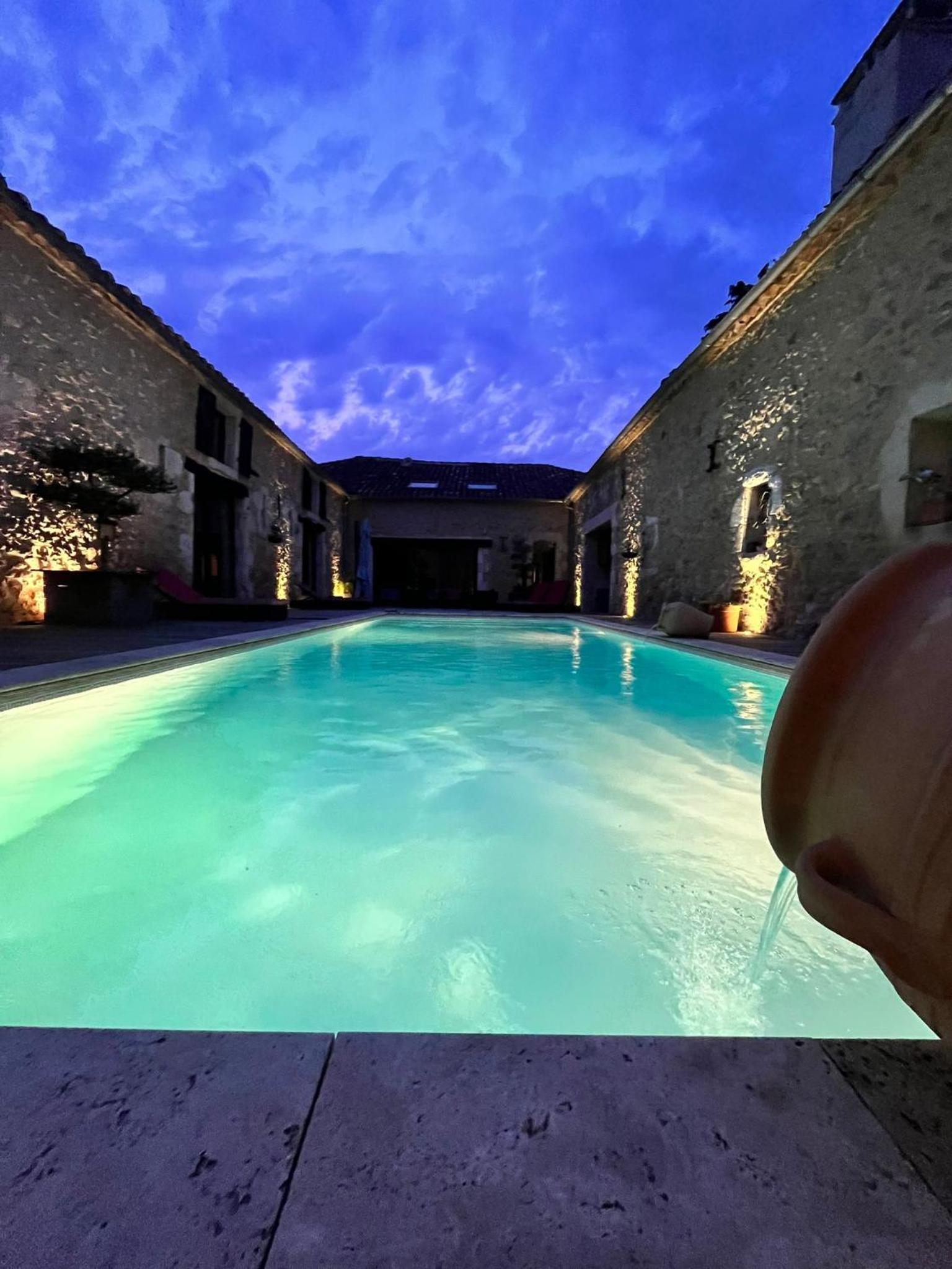 Domaine de Pourrouquet - Chambres d'hôtes de charme avec piscine et spa