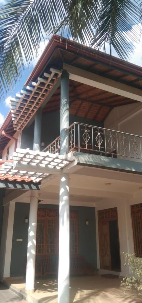Trinco White Villa