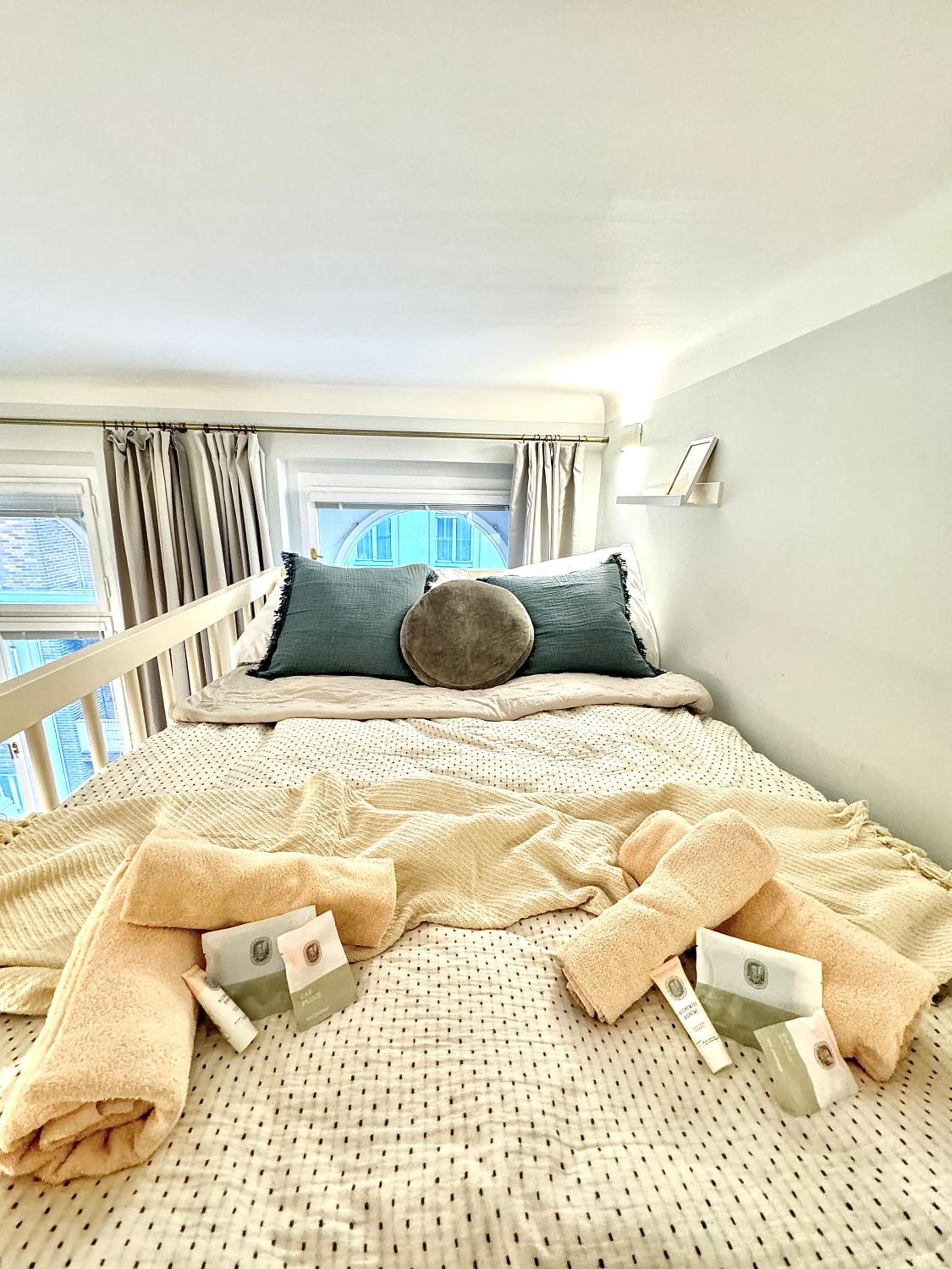 bedroom