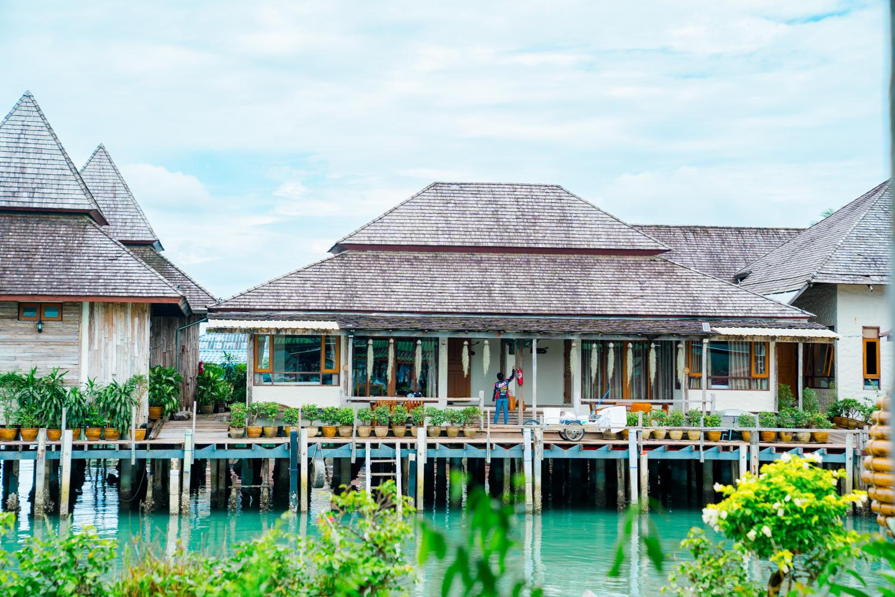 Salakphet Resort