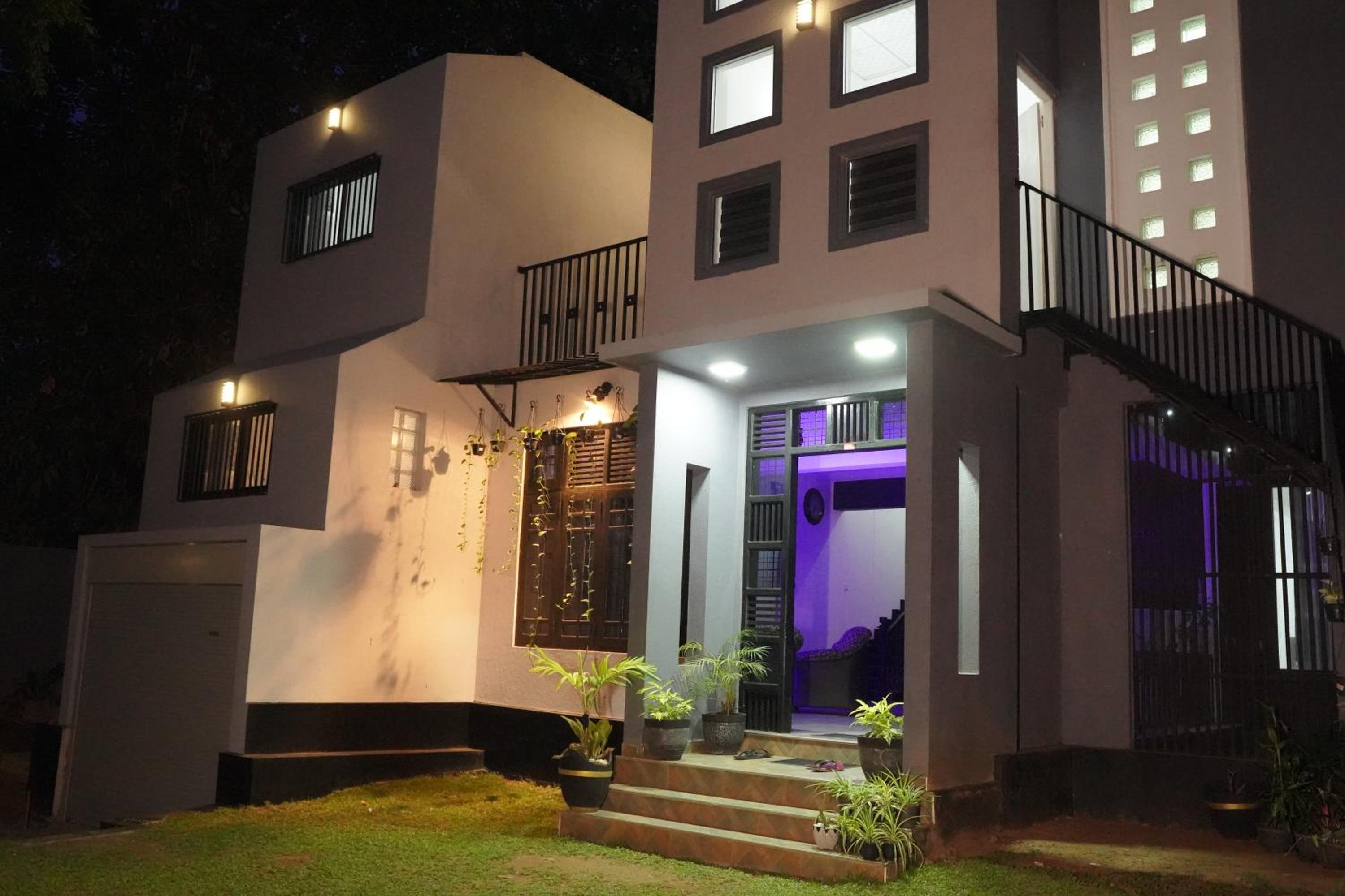 PEREGRINE Villa