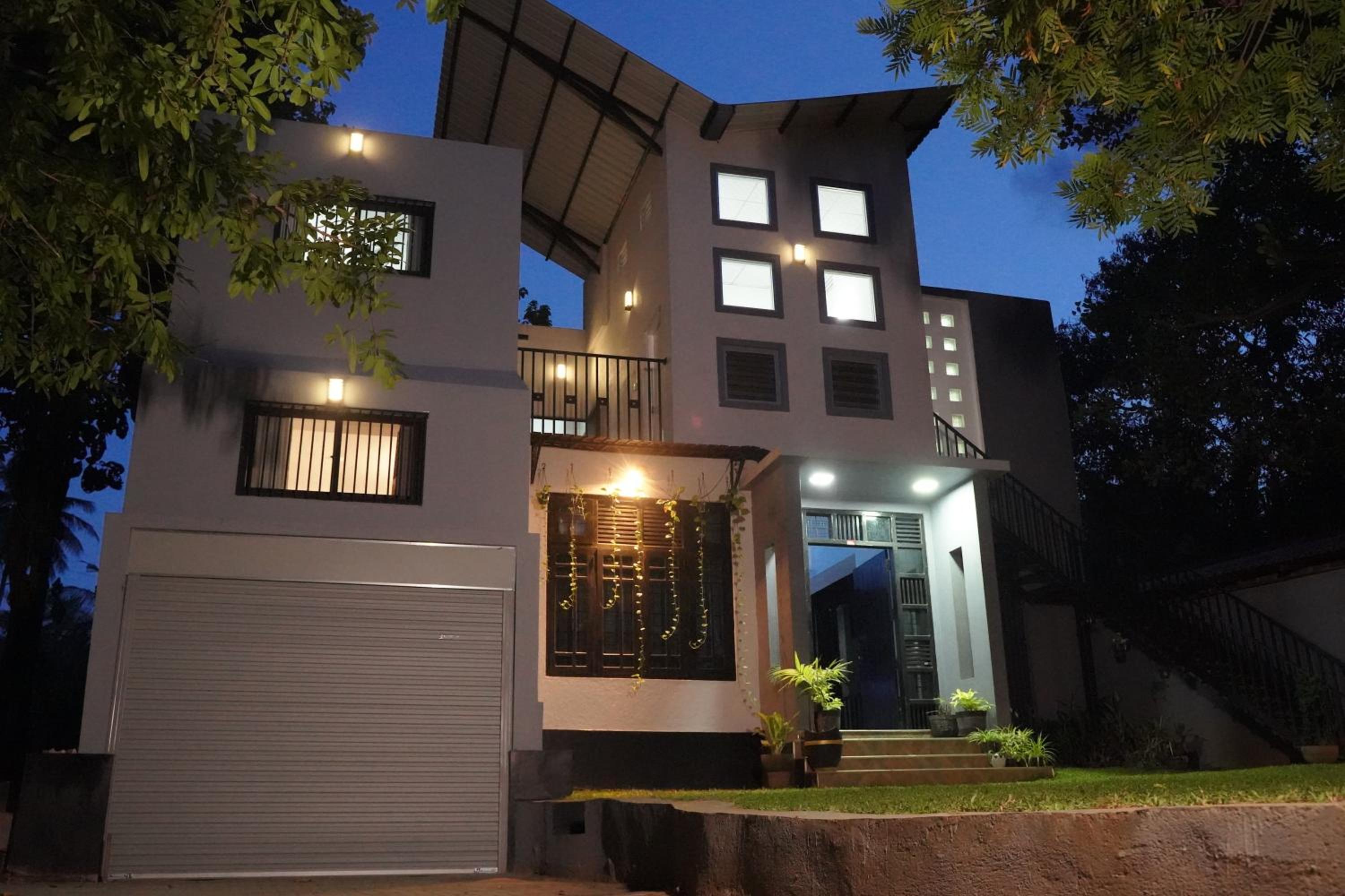 PEREGRINE Villa